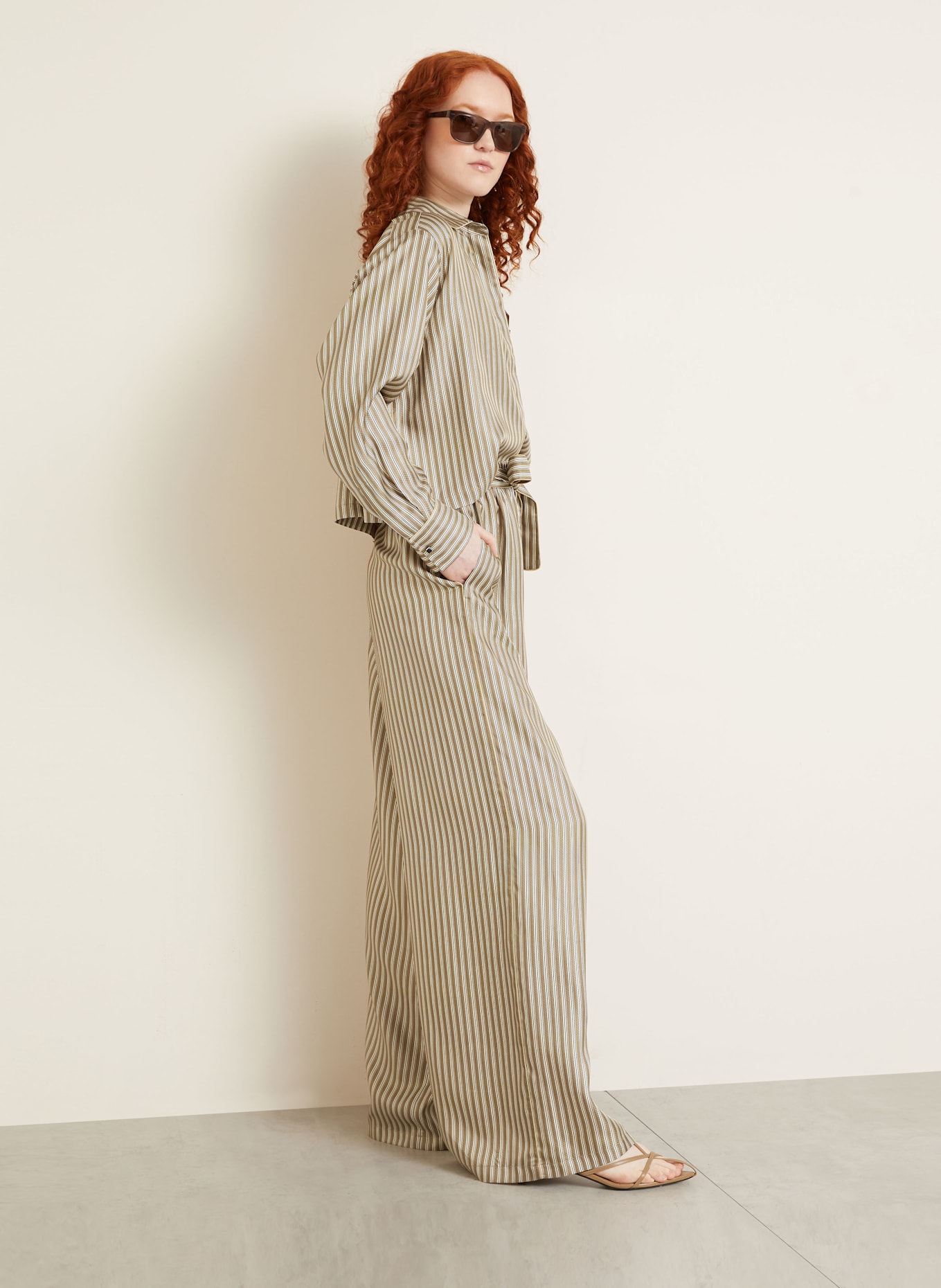 パンツ Max Mara Ladino Striped Silk Trousers Max Mara Ladino Striped Silk Wide-Leg Belted Pants | Neiman