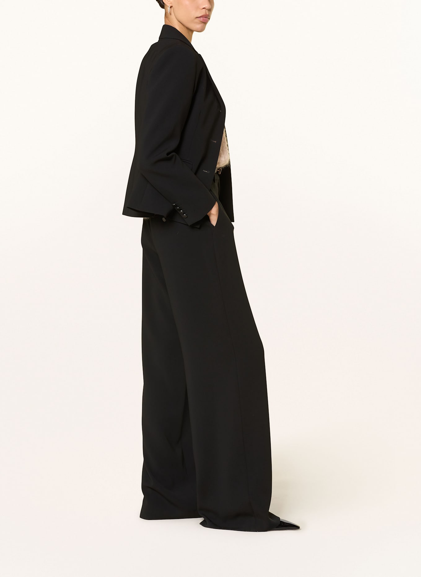 【関税＆送料込み】Max Mara Studio Jez Trousers Max Mara STUDIO JEZ wide leg trousers in black