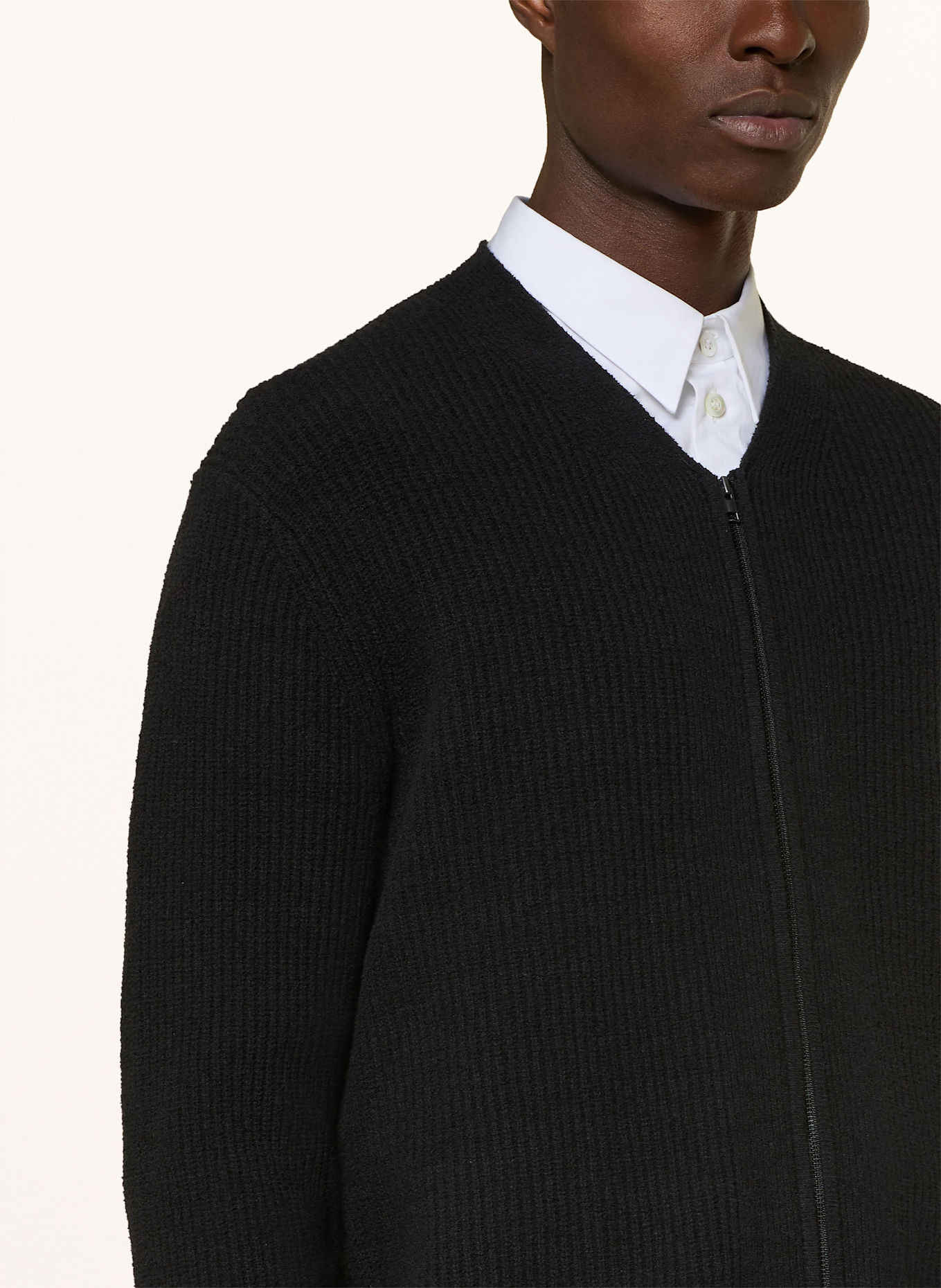 COS Strickjacke: SCHWARZ