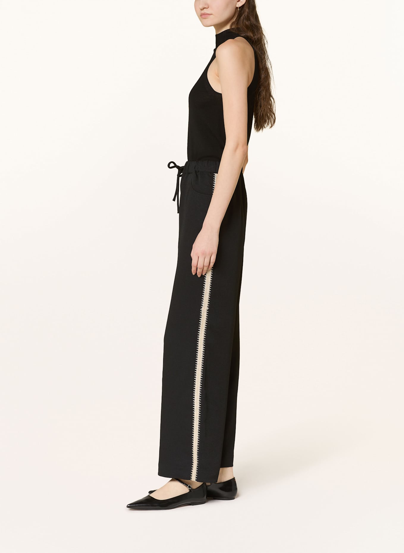 REISS Hose im Jogging-Stil: SCHWARZ