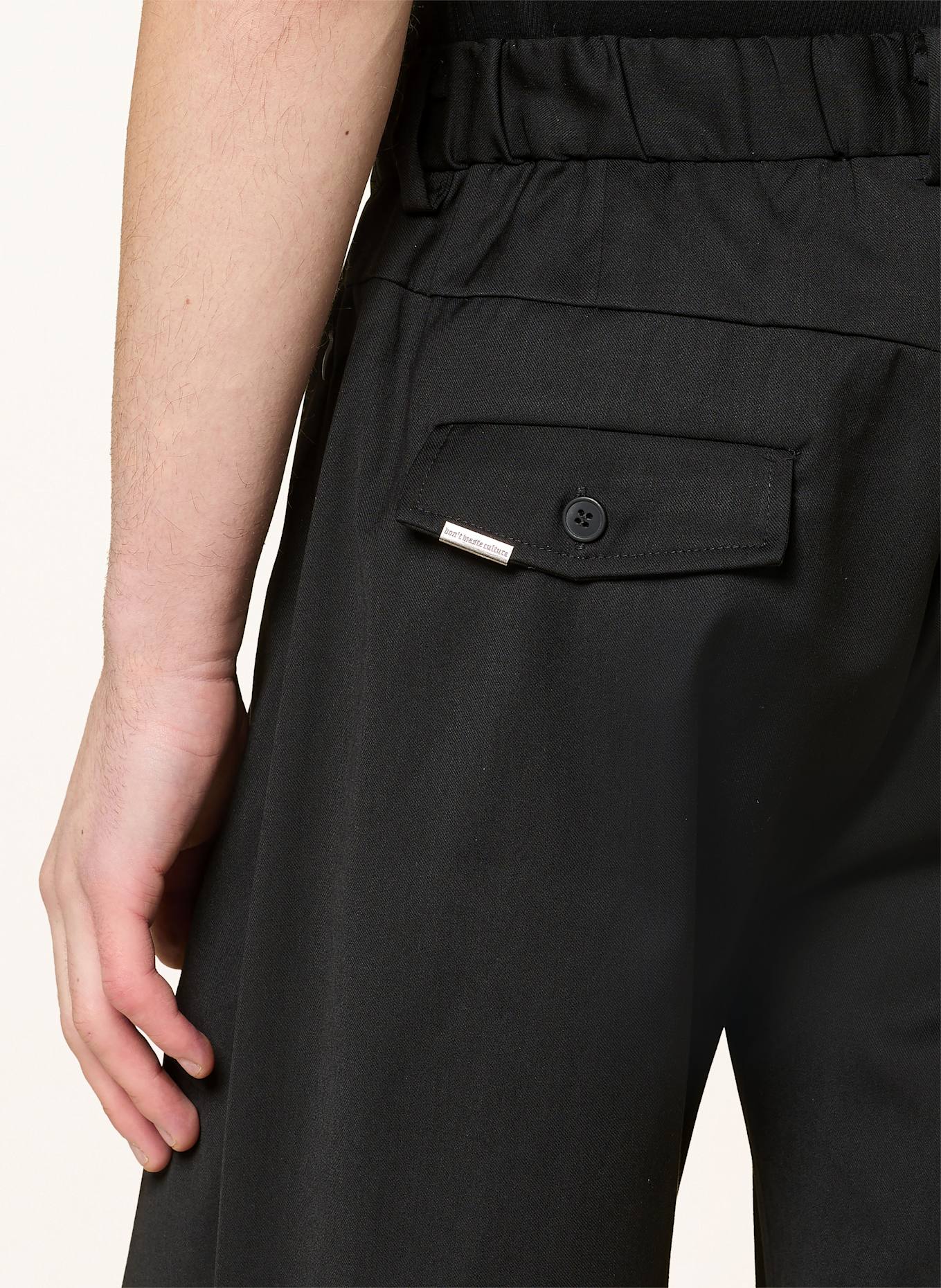 don't waste culture Hose Regular Fit: SCHWARZ