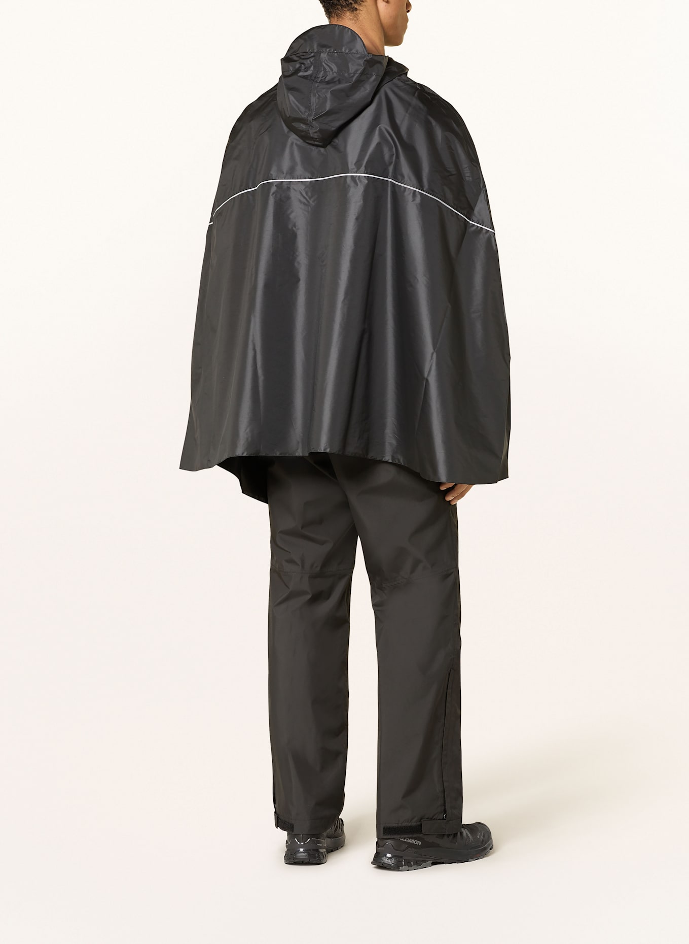 VAUDE Regenponcho VALDIPINO: SCHWARZ