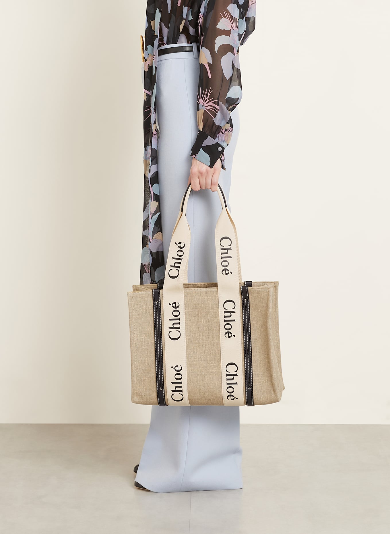 Chloé Shopper WOODY MEDIUM: white-blue
