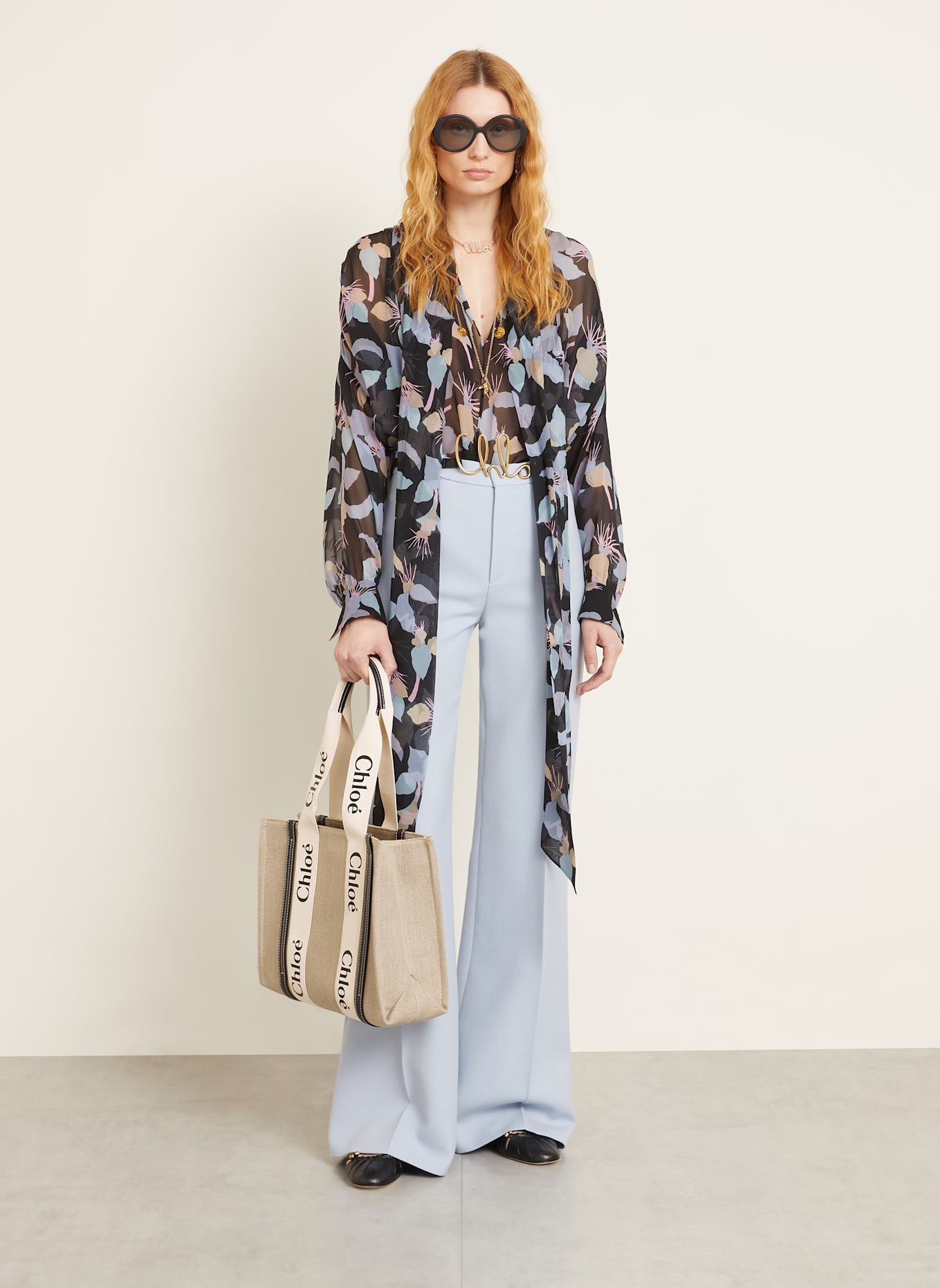 Chloé Shopper WOODY MEDIUM: white-blue