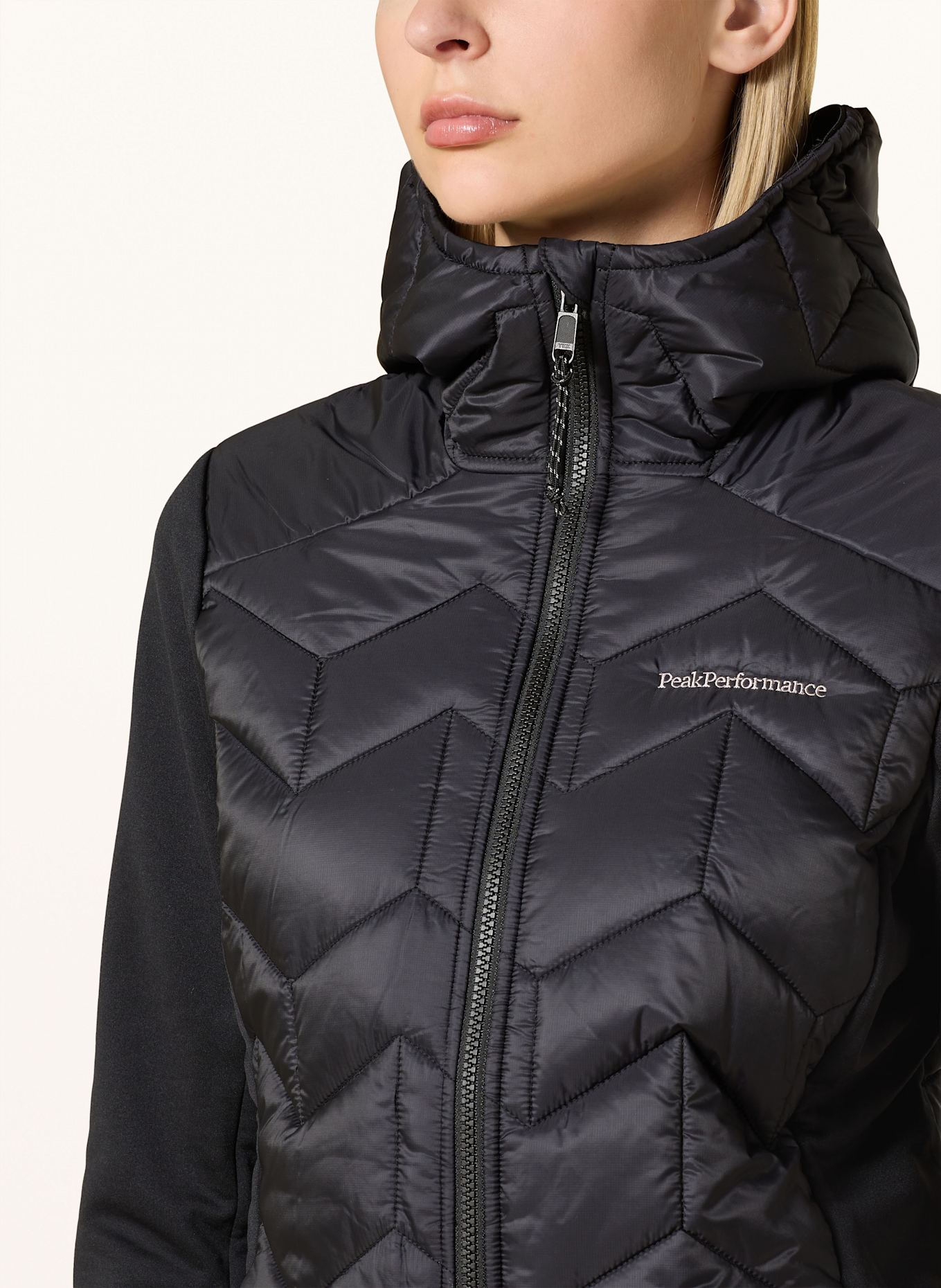 Peak Performance Hybrid-Steppjacke ELEVATE LINER: SCHWARZ