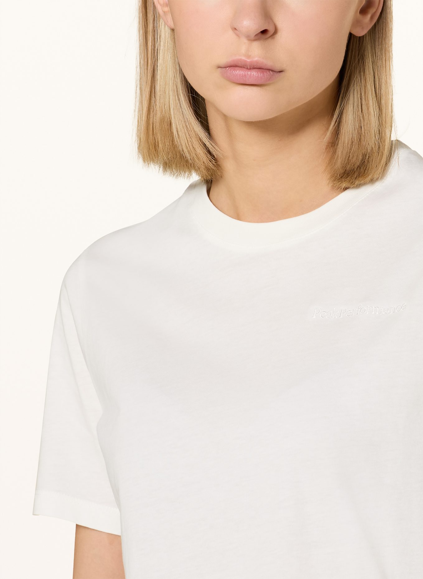 Peak Performance T-shirt ORIGINAL SMALL LOGO: WHITE