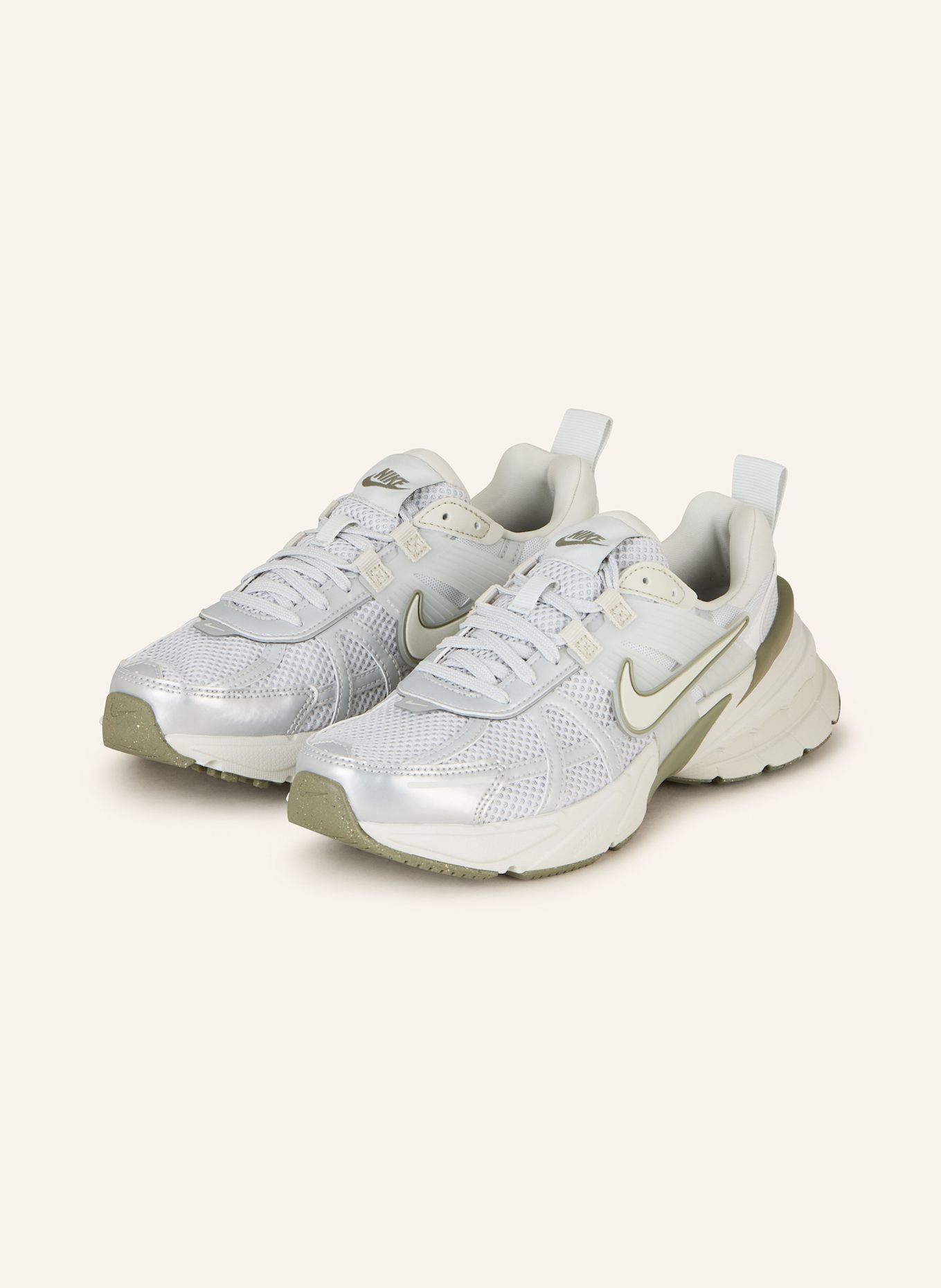 Nike Sneaker V2K RUN: HELLGRAU/ SILBER