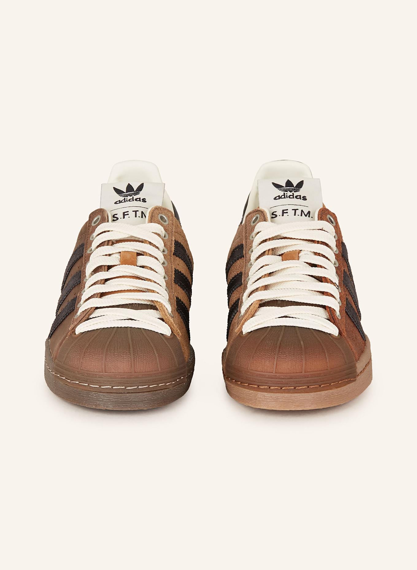 adidas Originals Sneaker SUPERSTAR SFTM: DUNKELBRAUN/ SCHWARZ