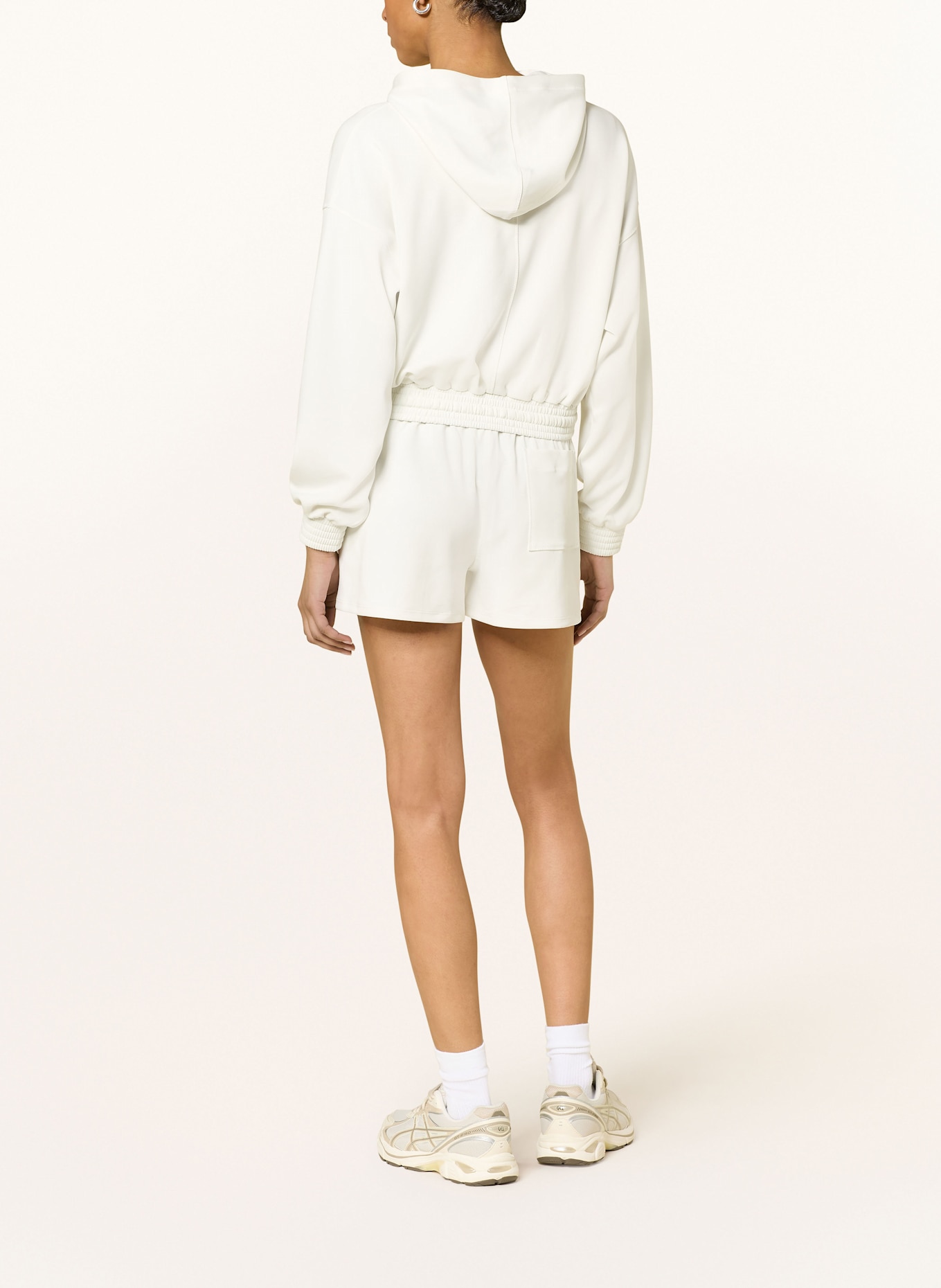 Sweaty Betty Szorty: ECRU