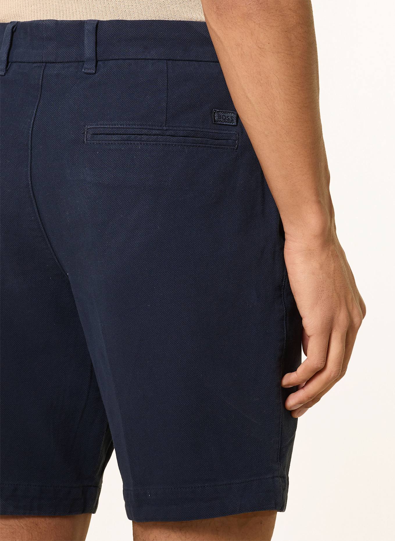BOSS Chinoshorts Slim Fit: DUNKELBLAU