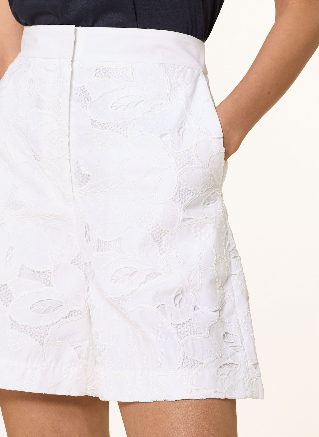 BOSS TONARA shorts made from broderie anglaise: WHITE