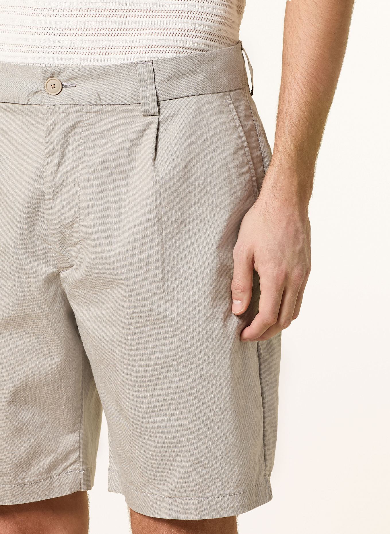 BOSS Chino šortky PERIN Tapered Fit: VELBLOUDÍ