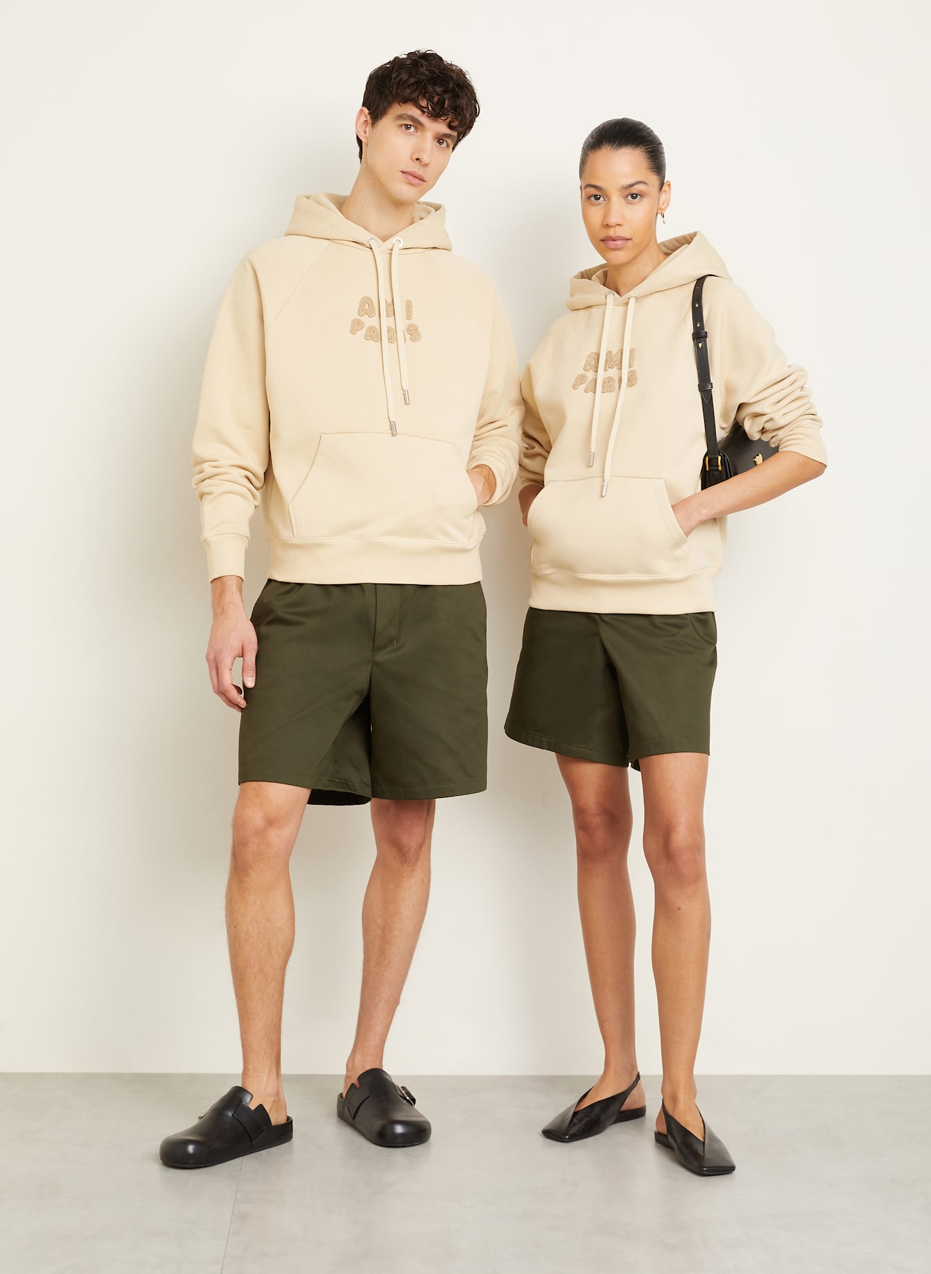 AMI PARIS Hoodie: LIGHT BROWN