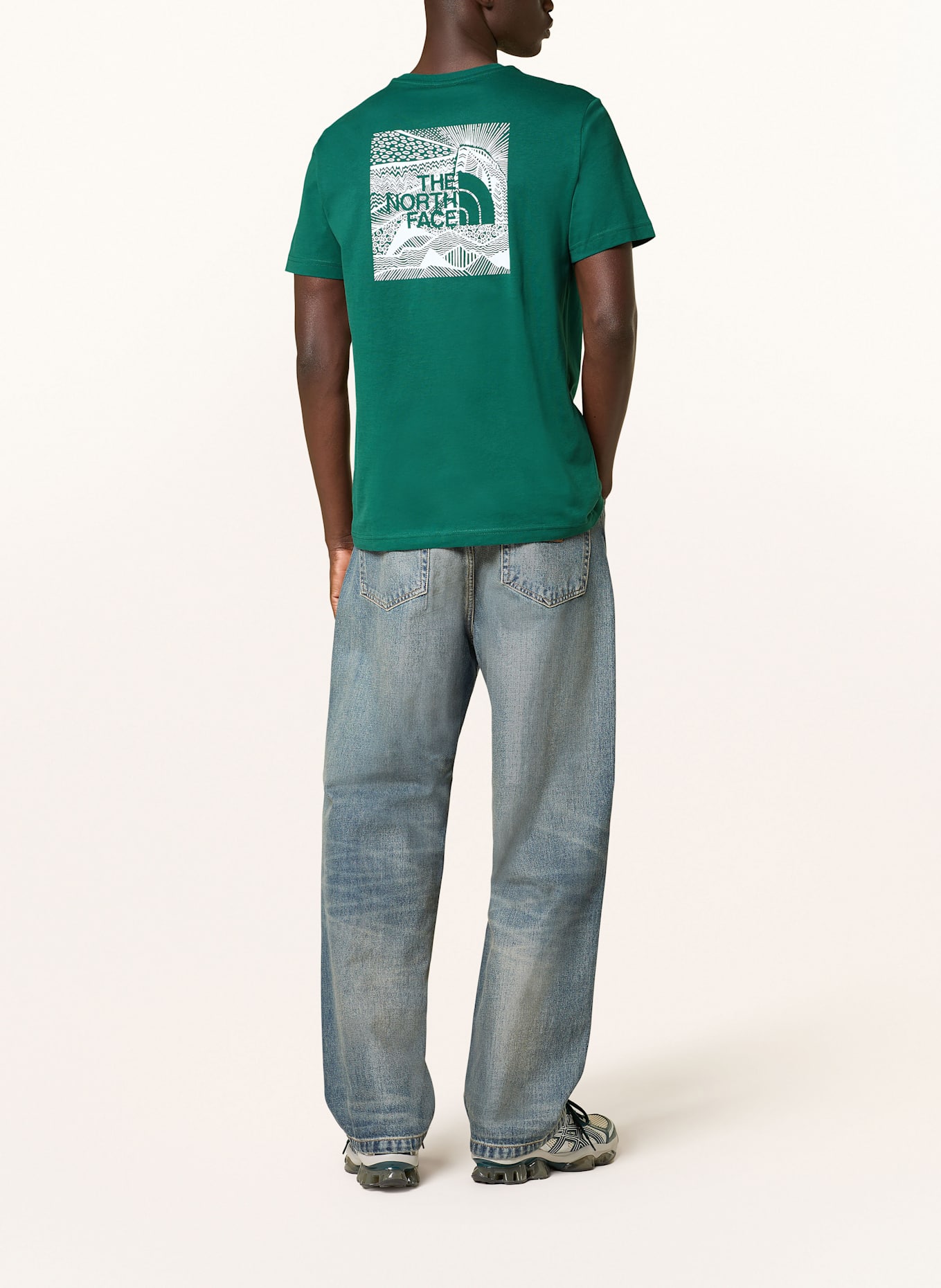 THE NORTH FACE Tričko: TMAVĚ ZELENÁ