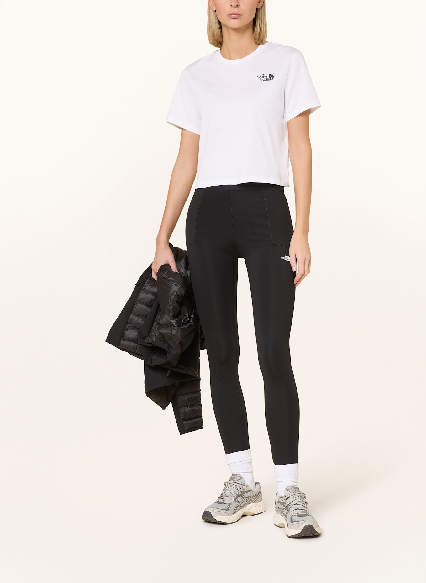 THE NORTH FACE T-Shirt SIMPLE DOME CROPPED: WEISS/ SCHWARZ
