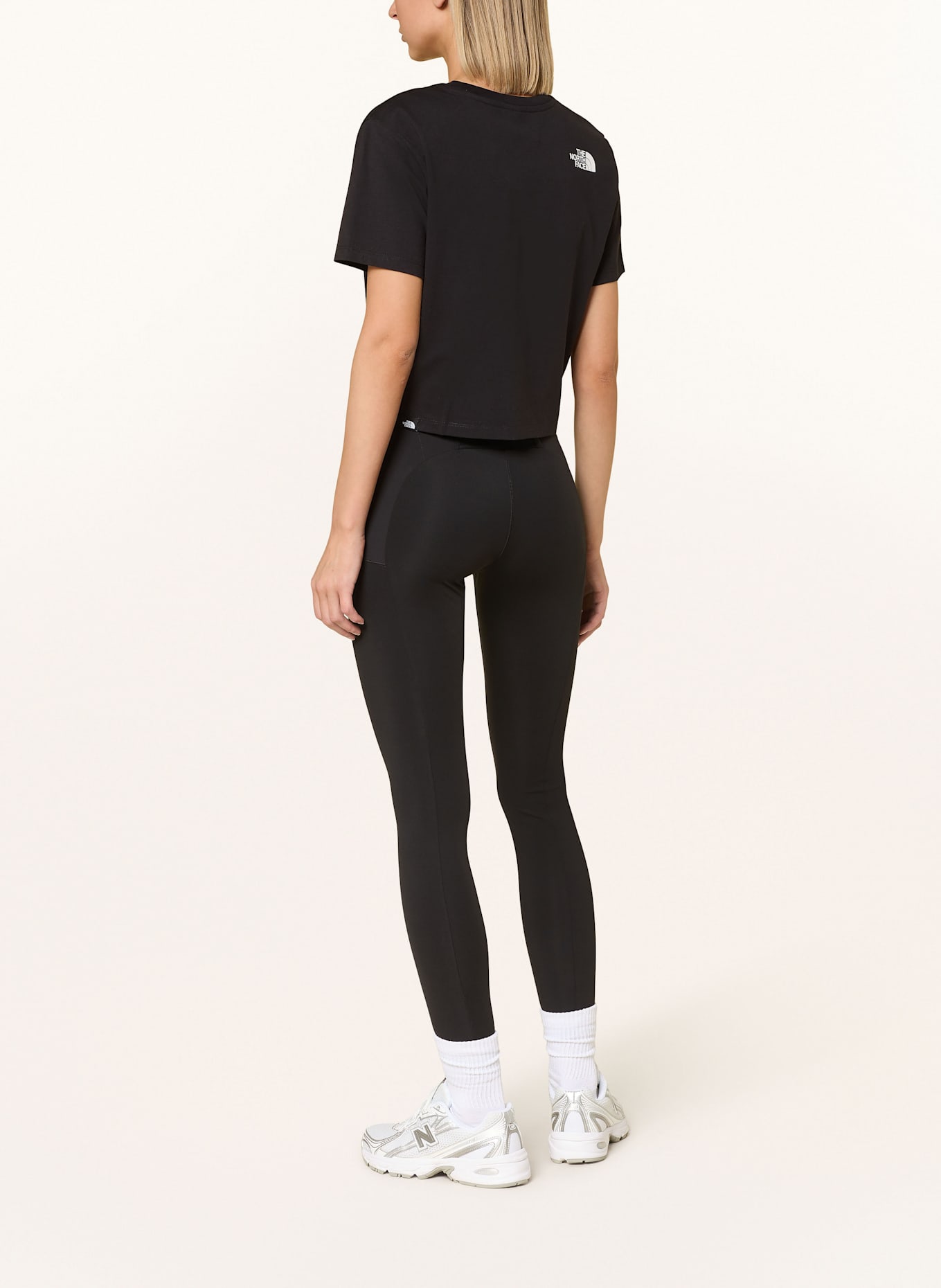 THE NORTH FACE T-Shirt SIMPLE DOME CROPPED: SCHWARZ/ WEISS