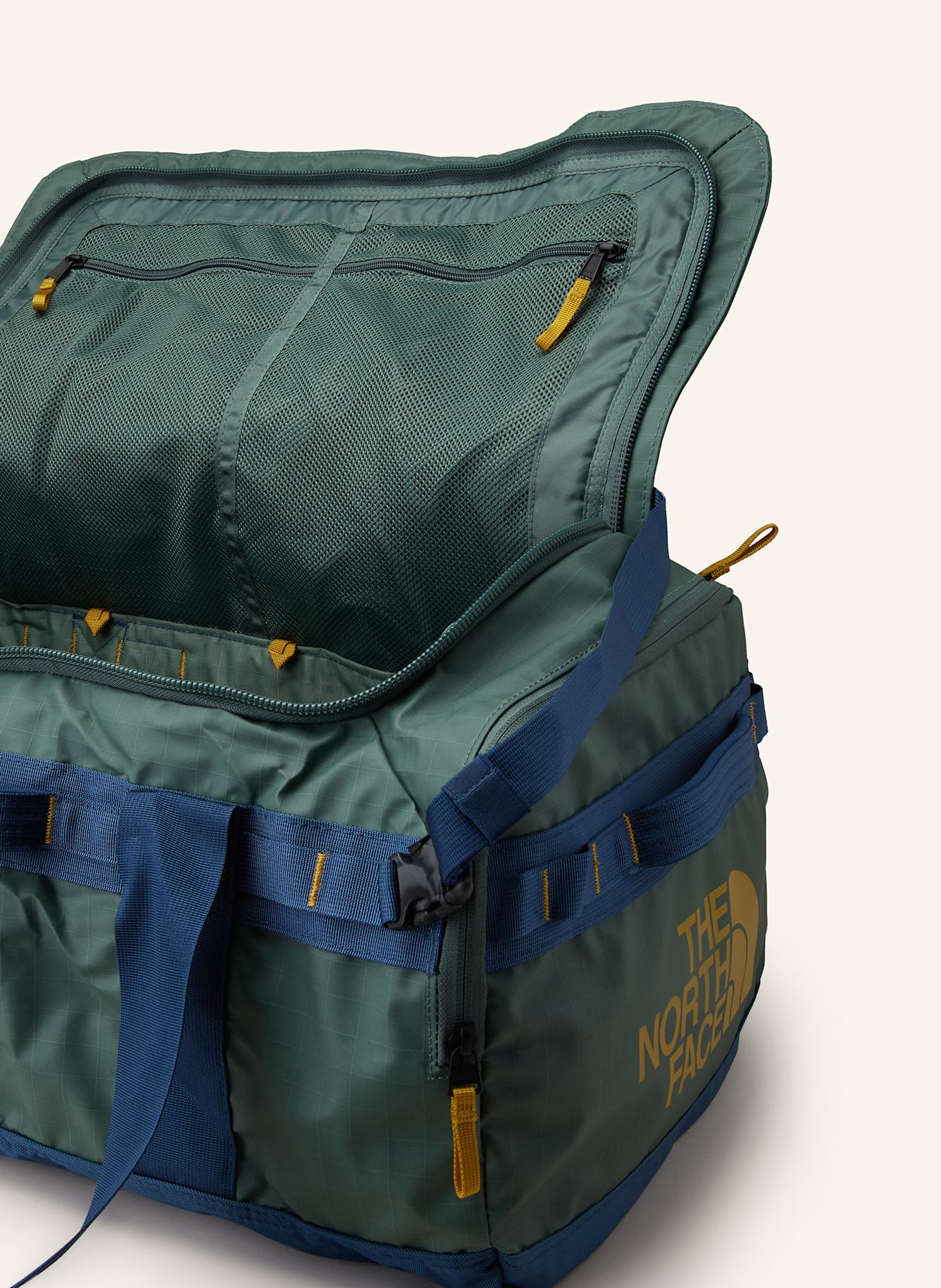 THE NORTH FACE Reisetasche BASE CAMP VOYAGER 62 l: GRÜN/ BLAU