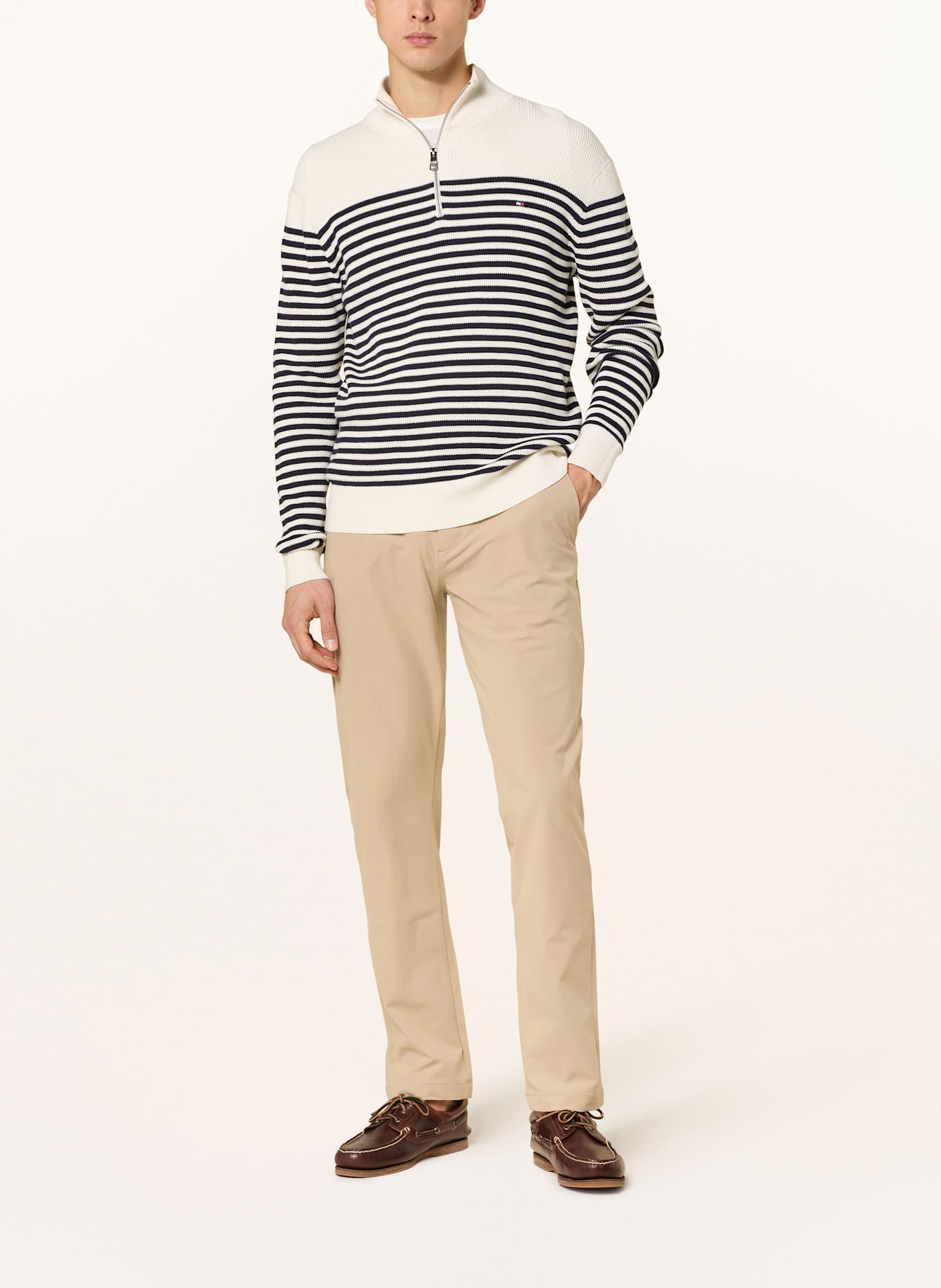 TOMMY HILFIGER Chino DENTON Straight Fit: SVĚTLE HNĚDÁ