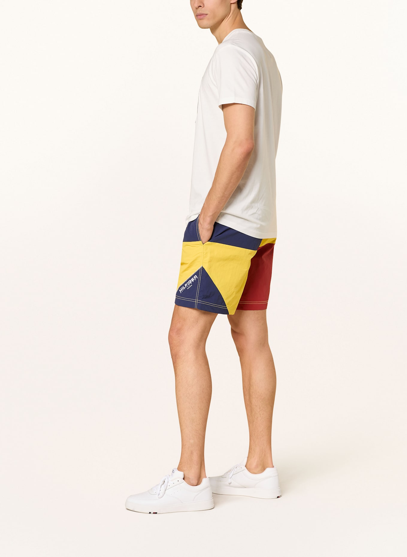 TOMMY HILFIGER Shorts: DUNKELBLAU/ GELB/ DUNKELROT