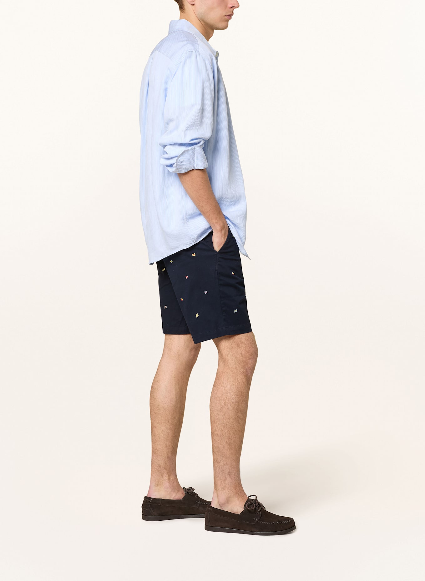 TOMMY HILFIGER Chinoshorts BROOKLYN Slim Fit: DUNKELBLAU/ HELLBLAU/ ROT