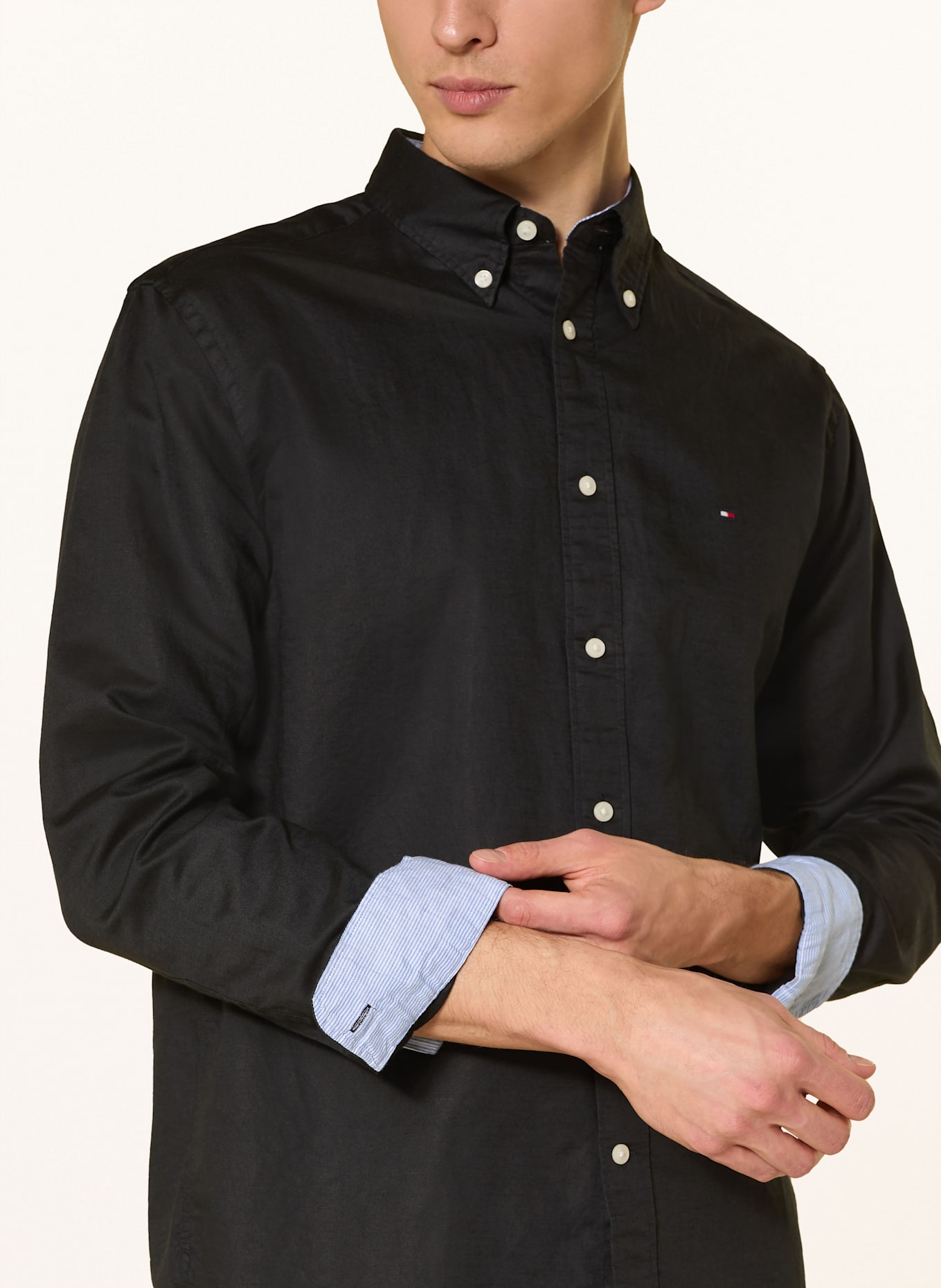 TOMMY HILFIGER Hemd Comfort Fit mit Leinen: SCHWARZ
