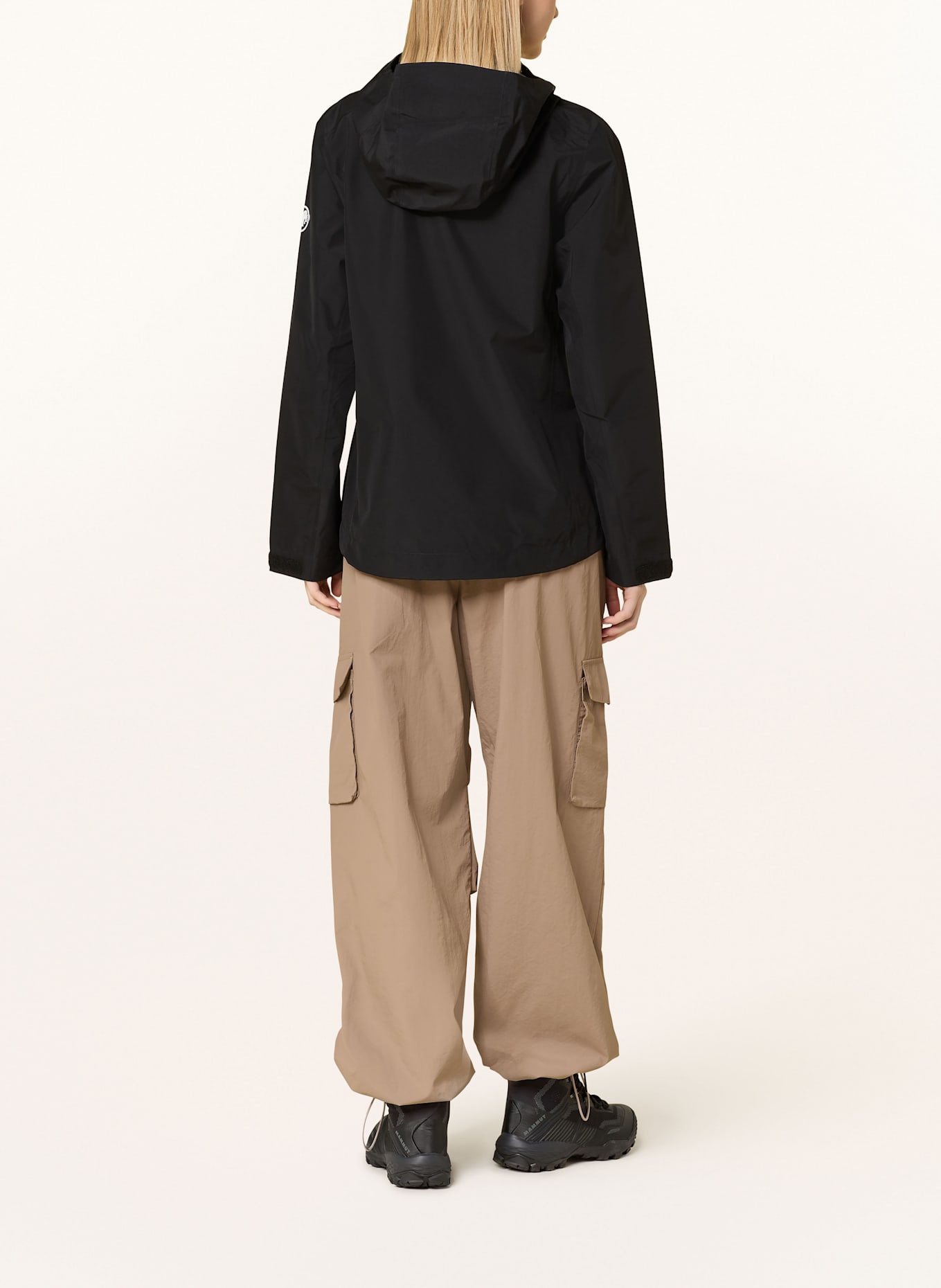 MAMMUT CRATER LIGHT HS HOODED hardshell jacket, Color: BLACK (Image 3)