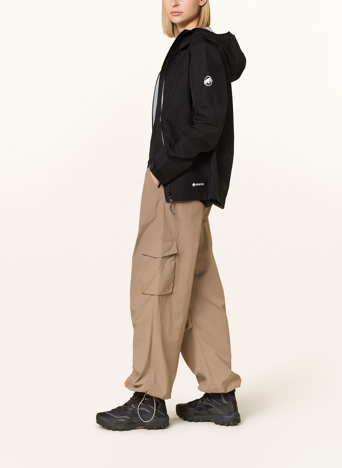 MAMMUT CRATER LIGHT HS HOODED hardshell jacket, Color: BLACK (Image 4)