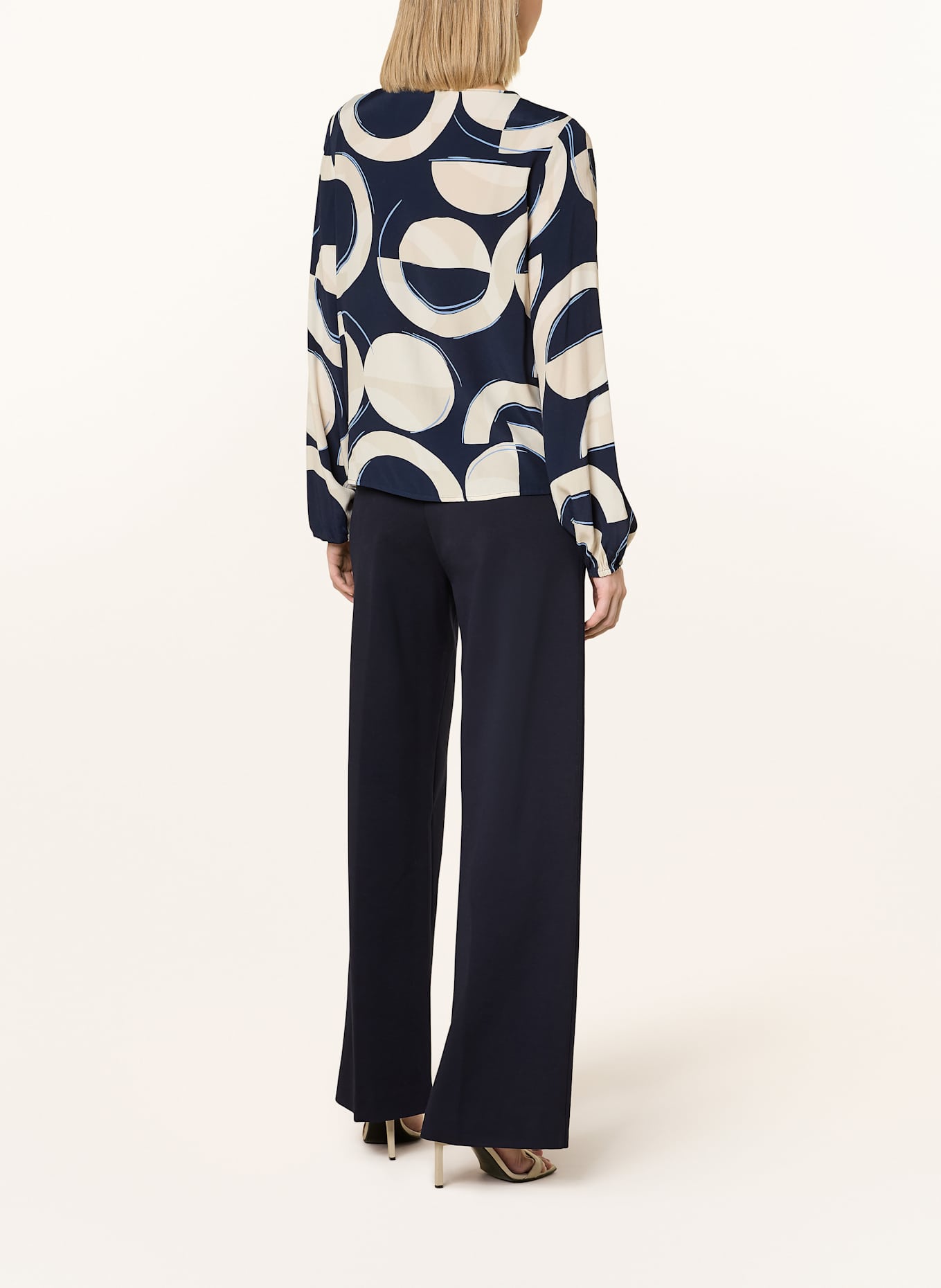 s.Oliver BLACK LABEL Halenka: TMAVĚ MODRÁ / KRÉMOVÁ