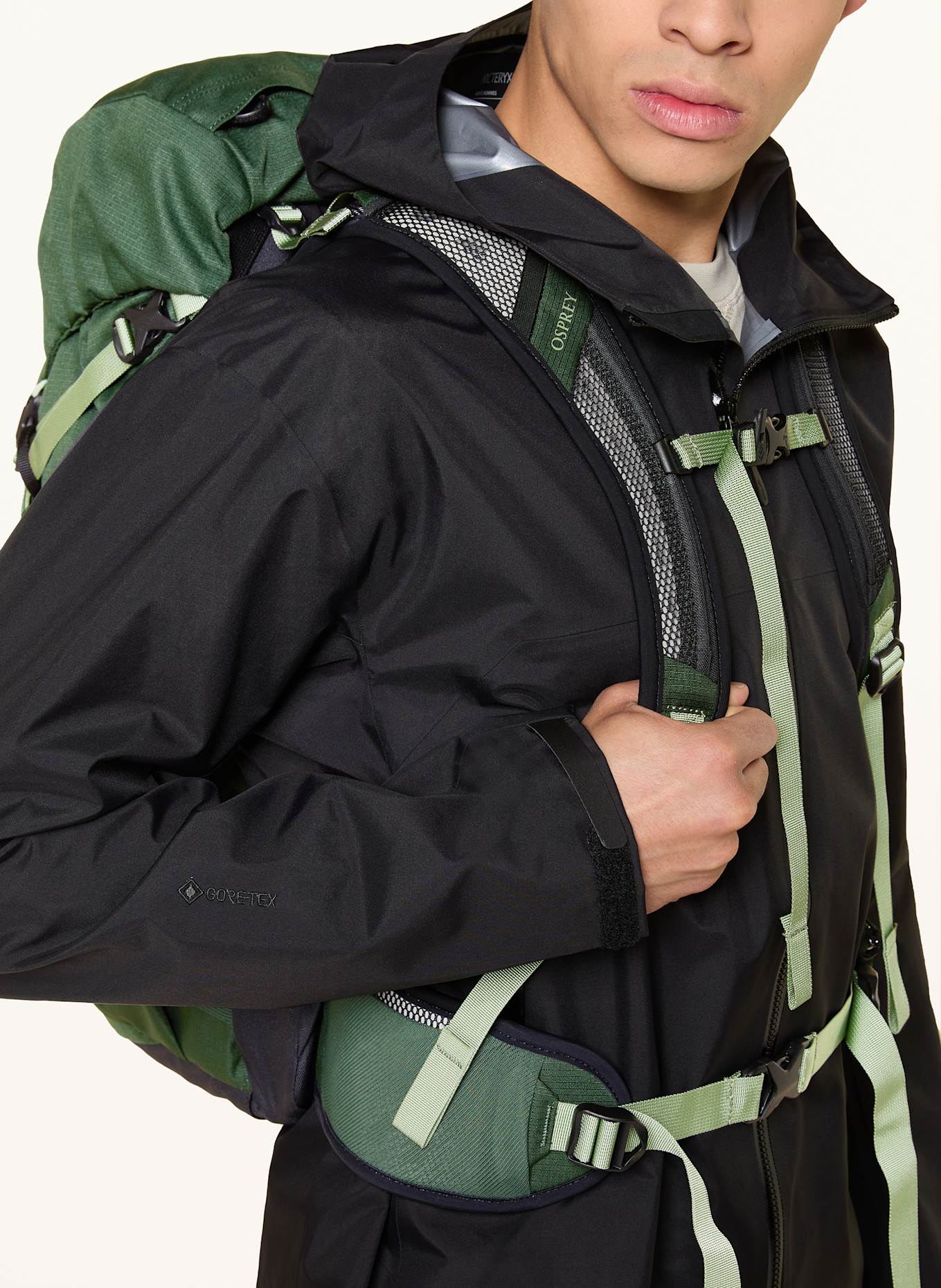 OSPREY Rucksack HIKELITE TOUR 32 l, Farbe: GRÜN (Bild 4)