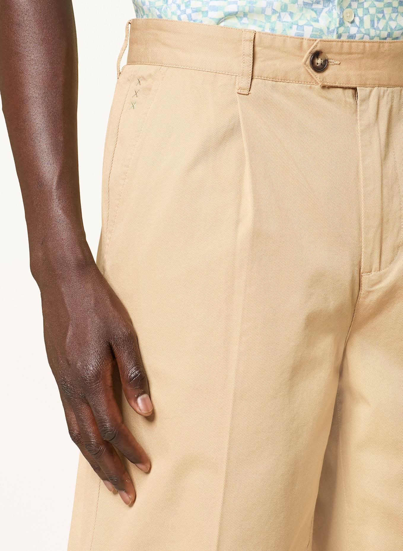 SCOTCH & SODA Short chino coupe large: BEIGE