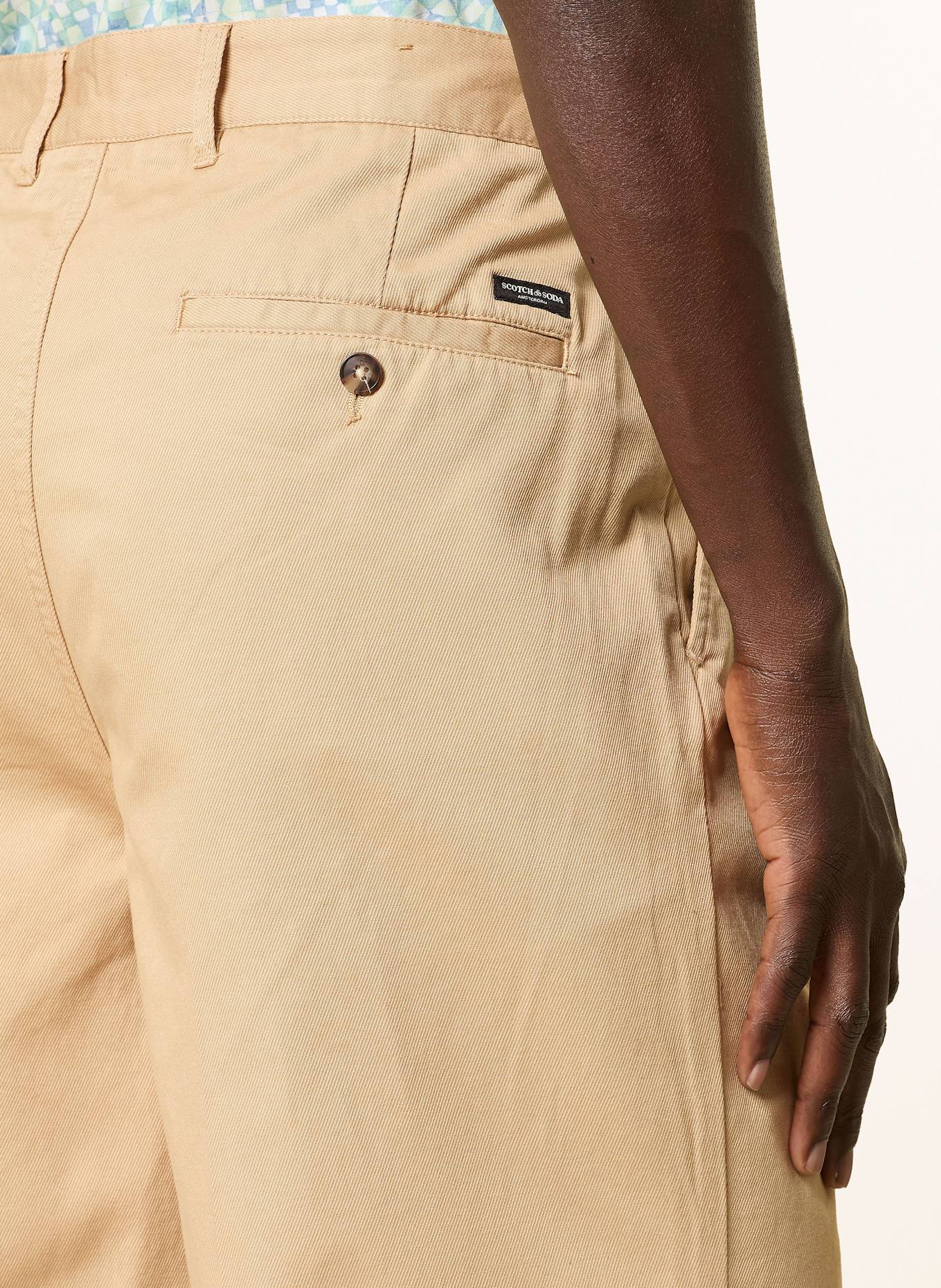SCOTCH & SODA Short chino coupe large: BEIGE