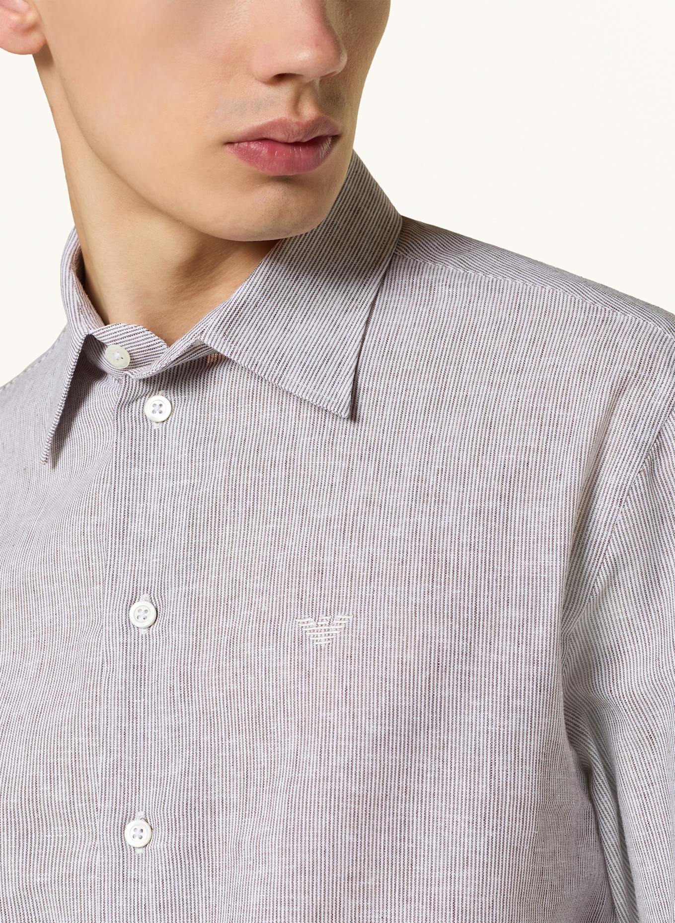 EMPORIO ARMANI Hemd Slim Fit mit Leinen: BRAUN/ WEISS