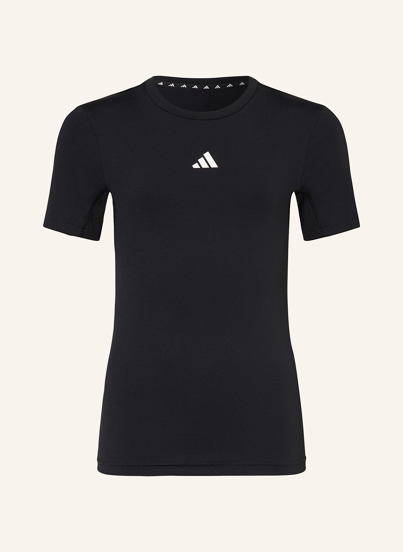 adidas Tričko TECHFIT: ČERNÁ