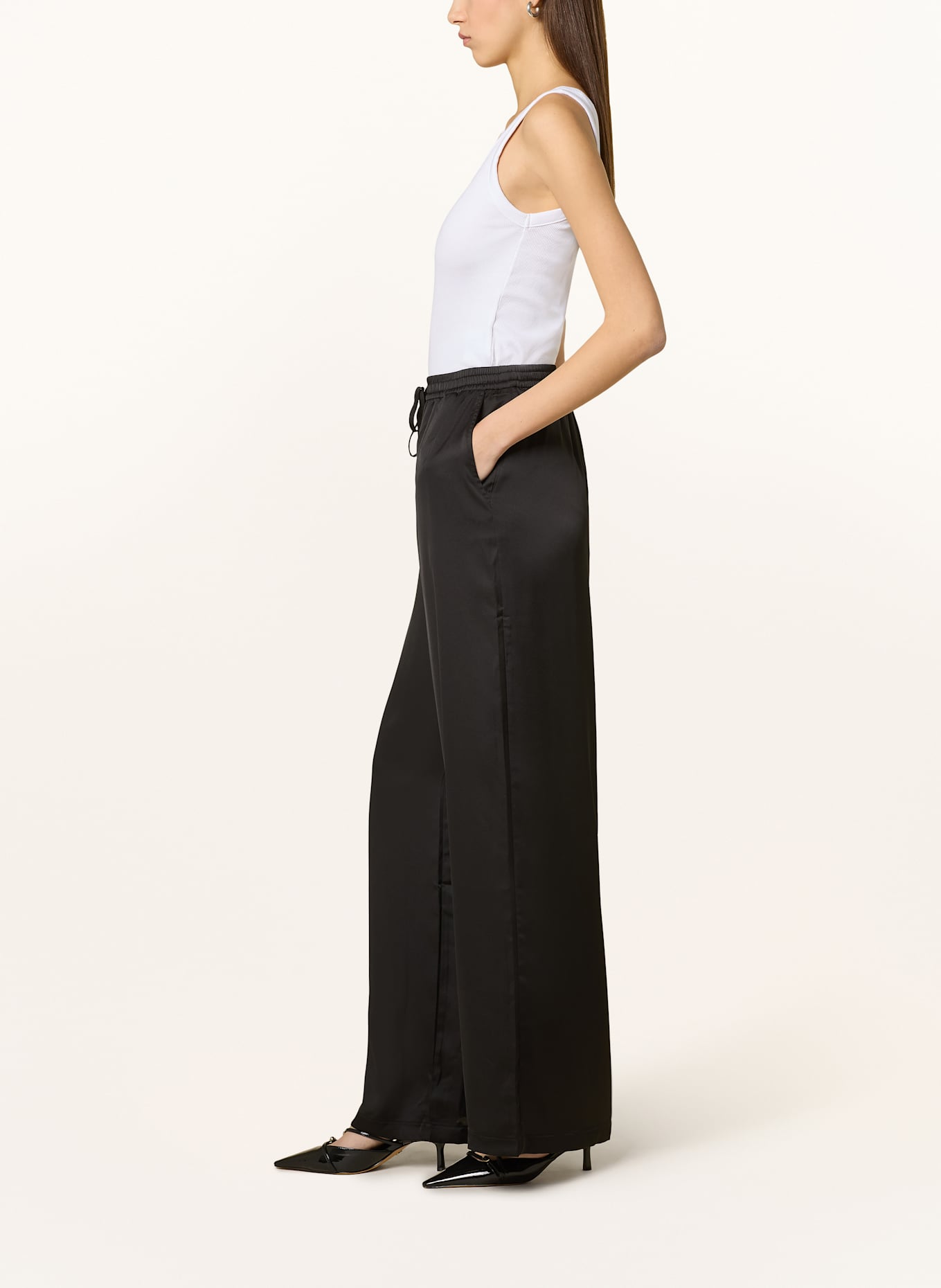 GUESS INES satin trousers: BLACK