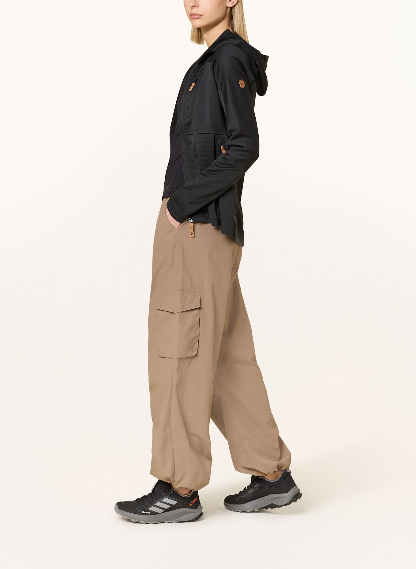 FJÄLLRÄVEN Midlayer-Jacke ABISKO, Farbe: SCHWARZ (Bild 4)