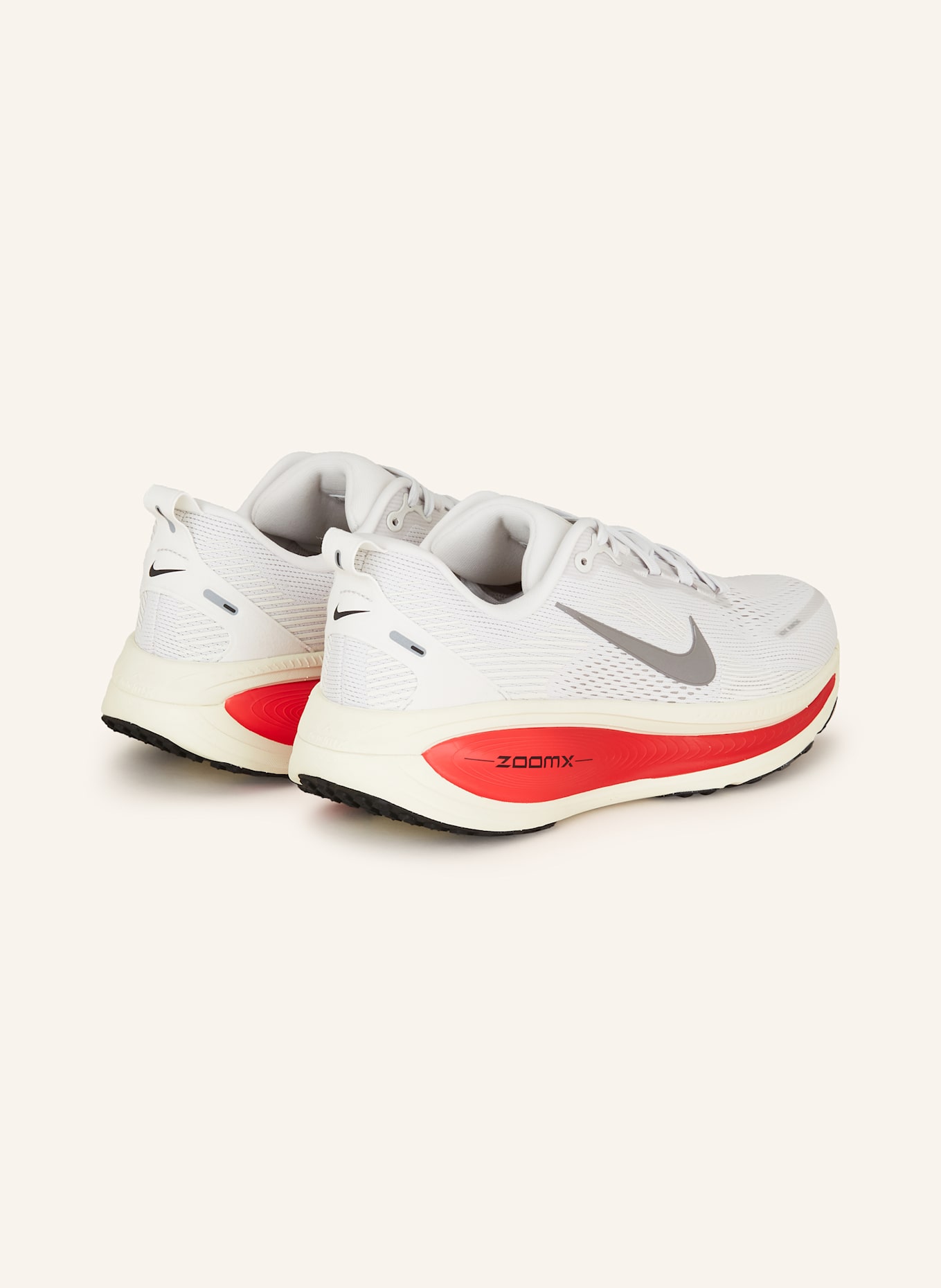 Nike Laufschuhe VOMERO 18: HELLGRAU/ ROT
