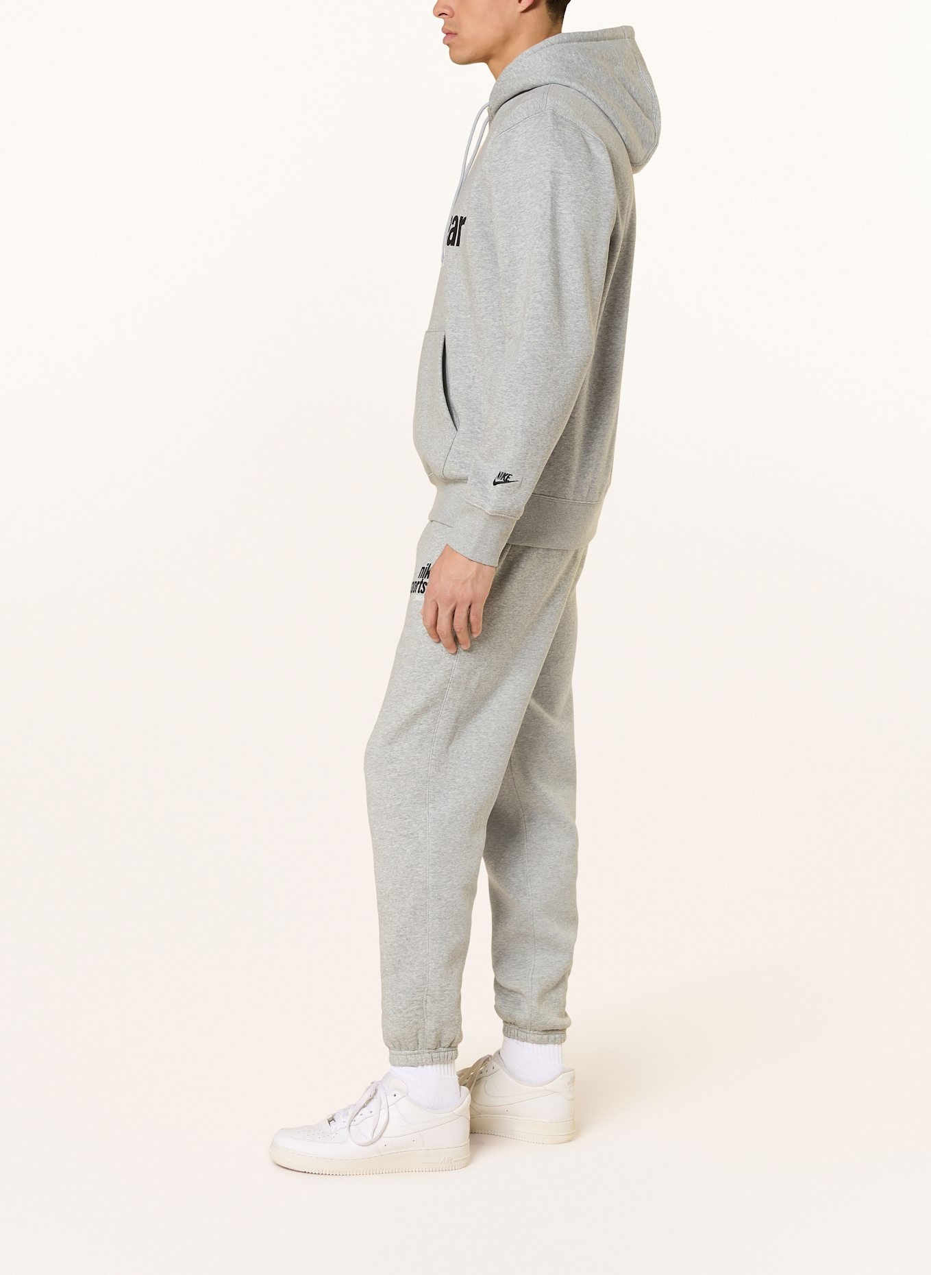 Nike Hoodie: HELLGRAU