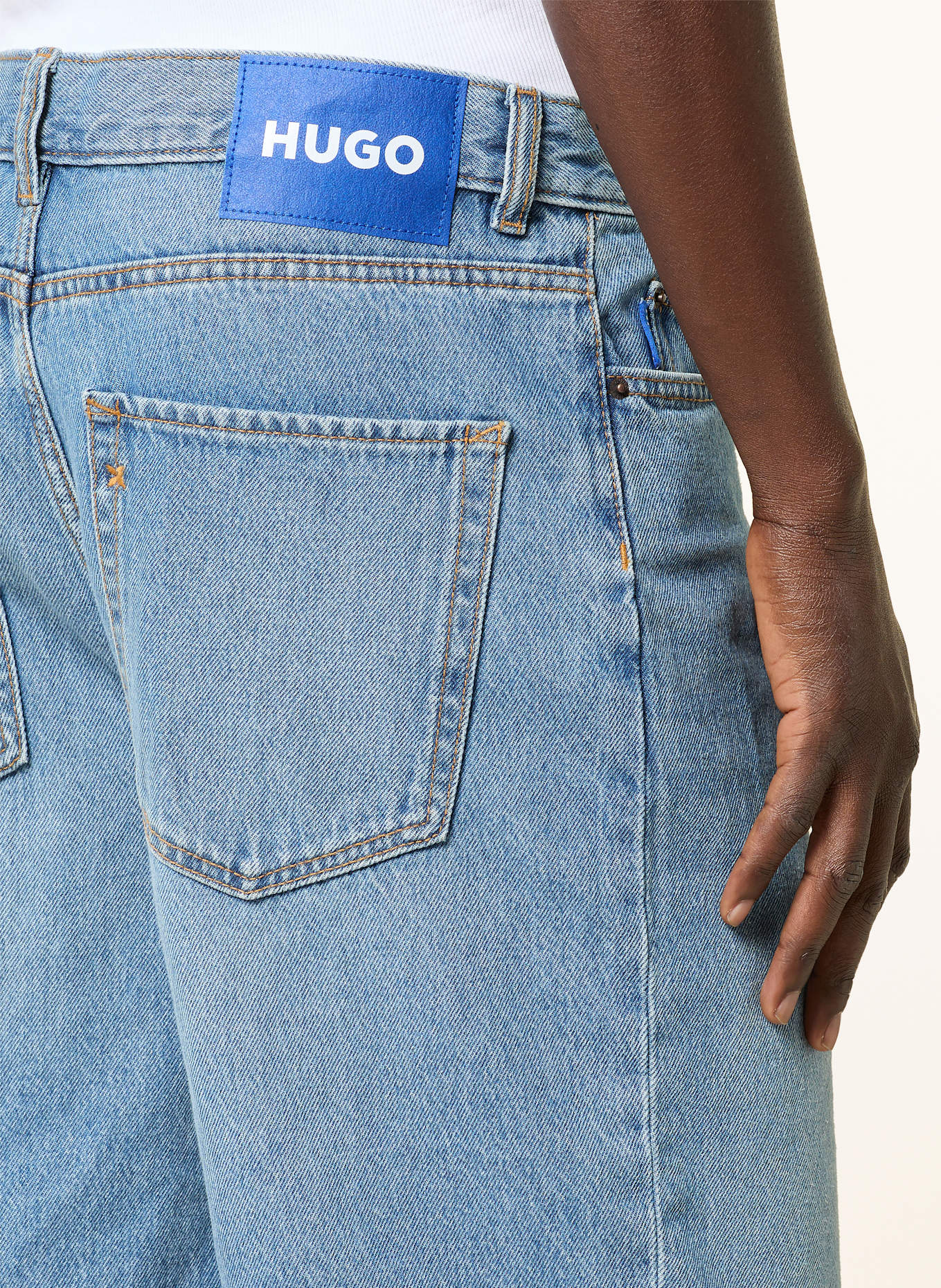 HUGO BLUE Shorts SKATE: 430 BRIGHT BLUE
