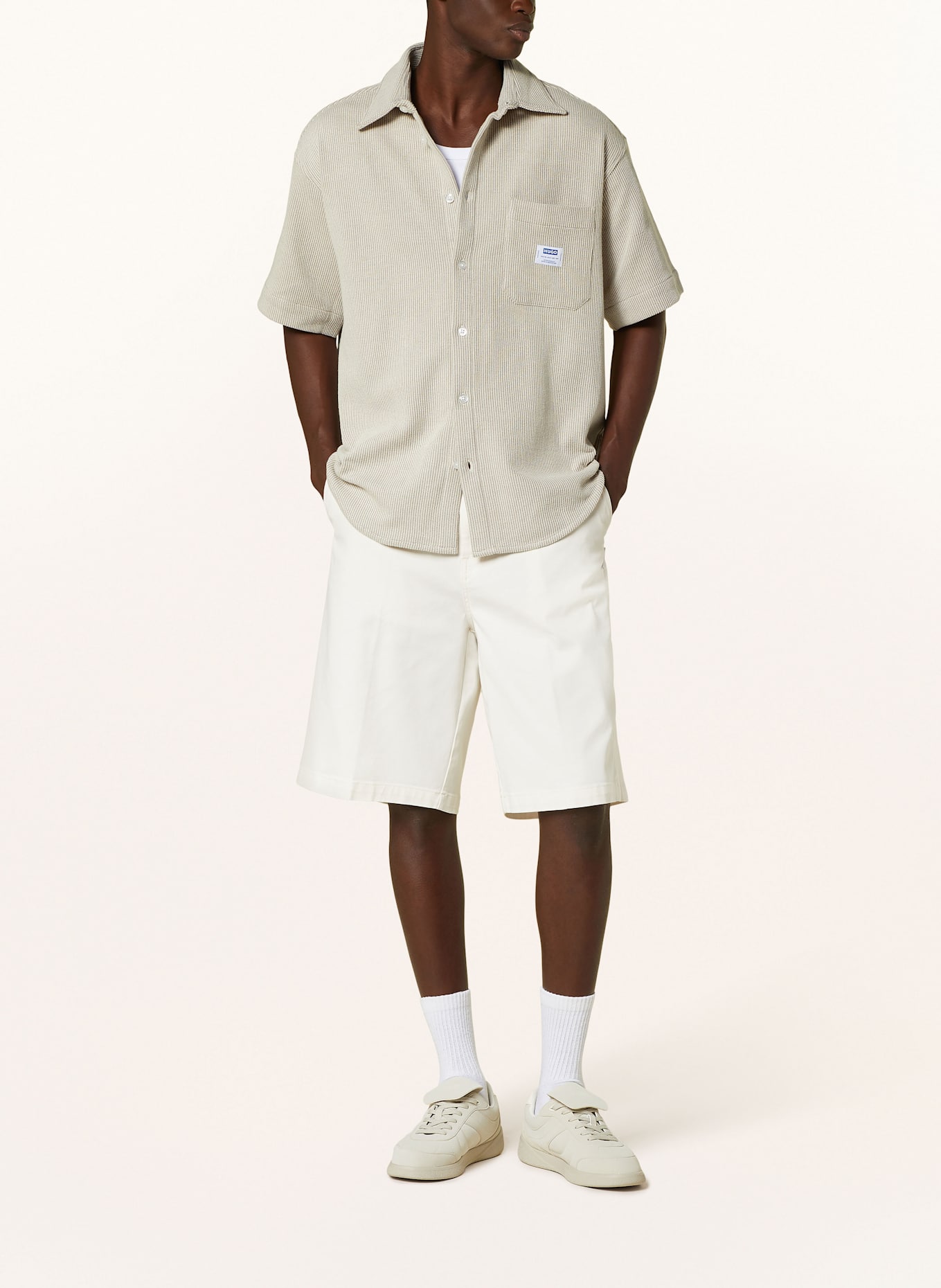 HUGO Kurzarm-Hemd EBRONN Comfort Fit: BEIGE