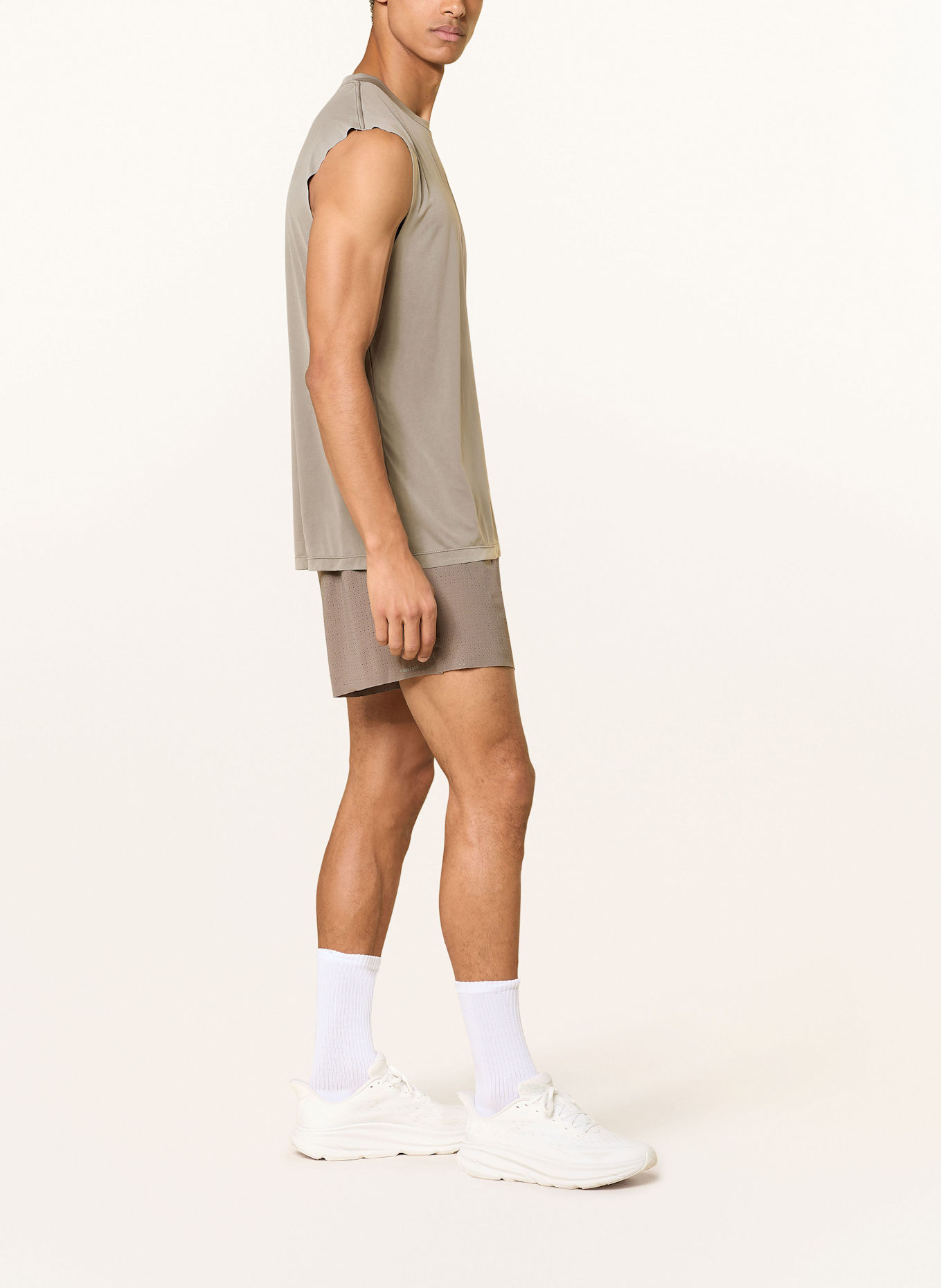 SATISFY 2-in-1 running shorts SPACE-O™ 5": TAUPE