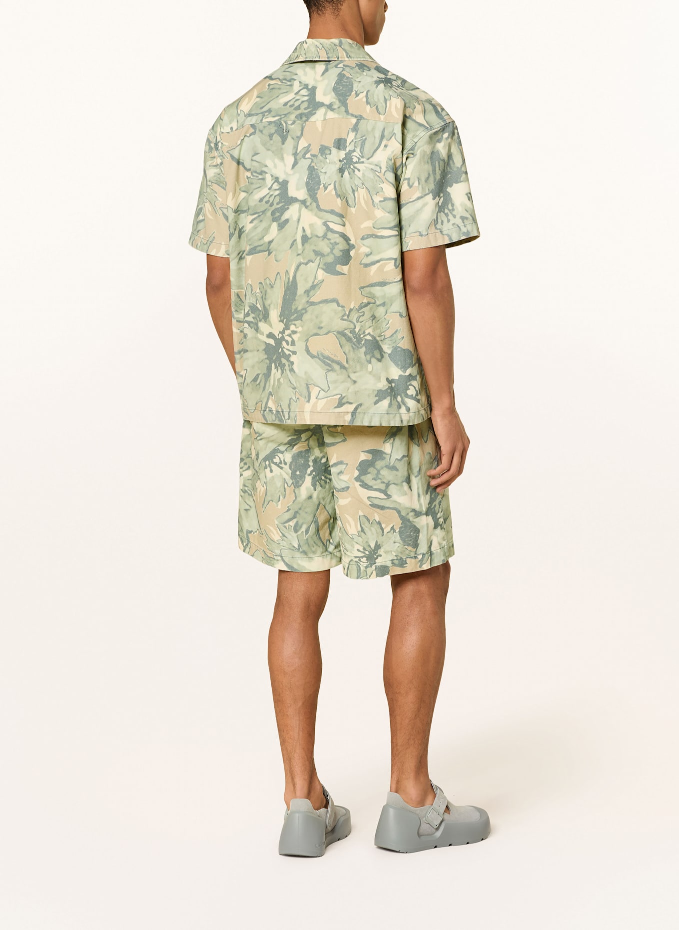 NAPAPIJRI Shorts TALLA: DARK GREEN/ LIGHT GREEN/ BEIGE
