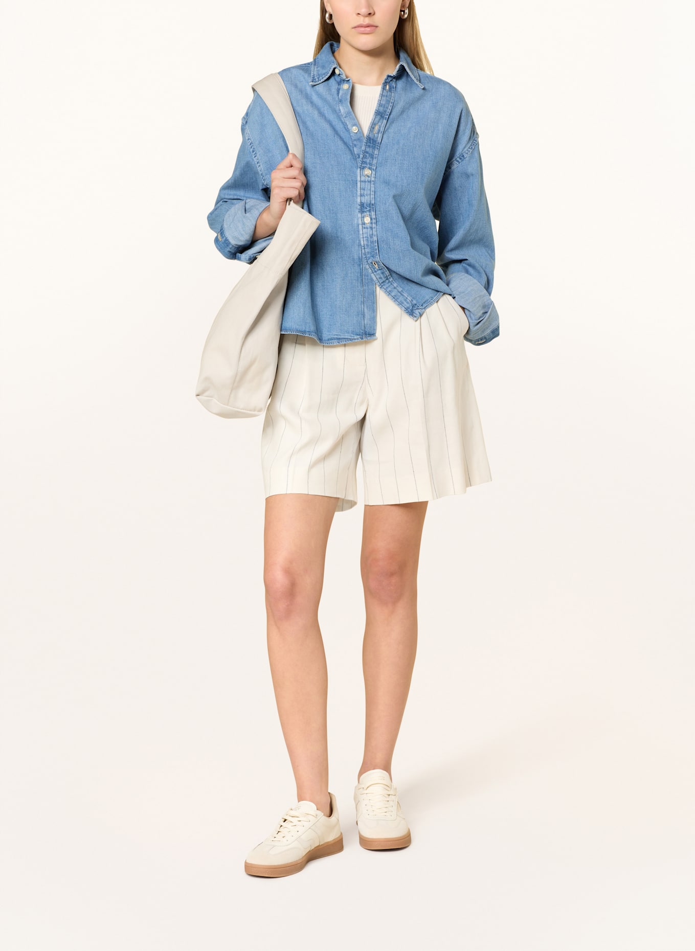 GANT Shorts mit Leinen: WEISS / DUNKELBLAU