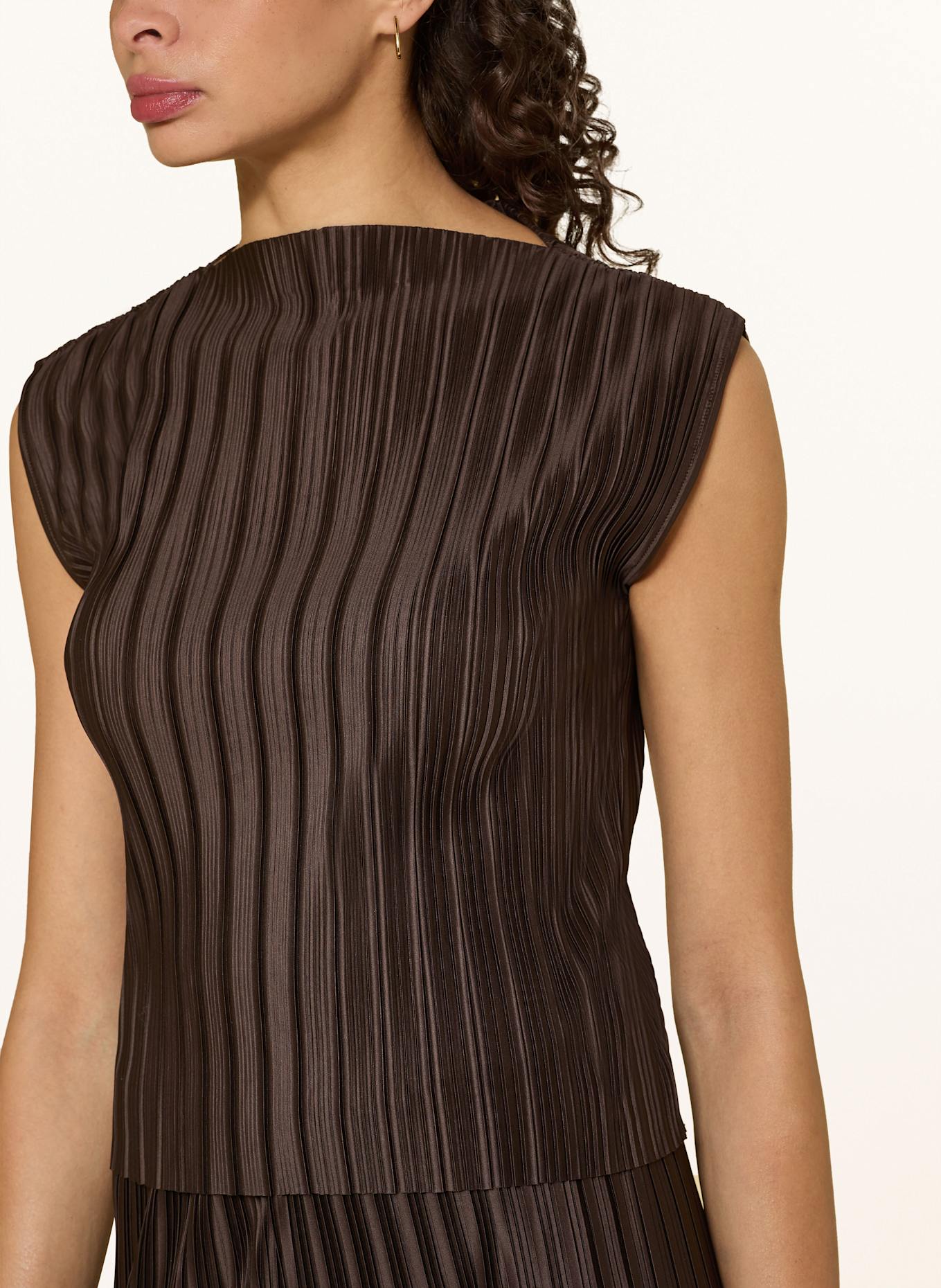 MAX & Co. Pleated top NINAS: DARK BROWN