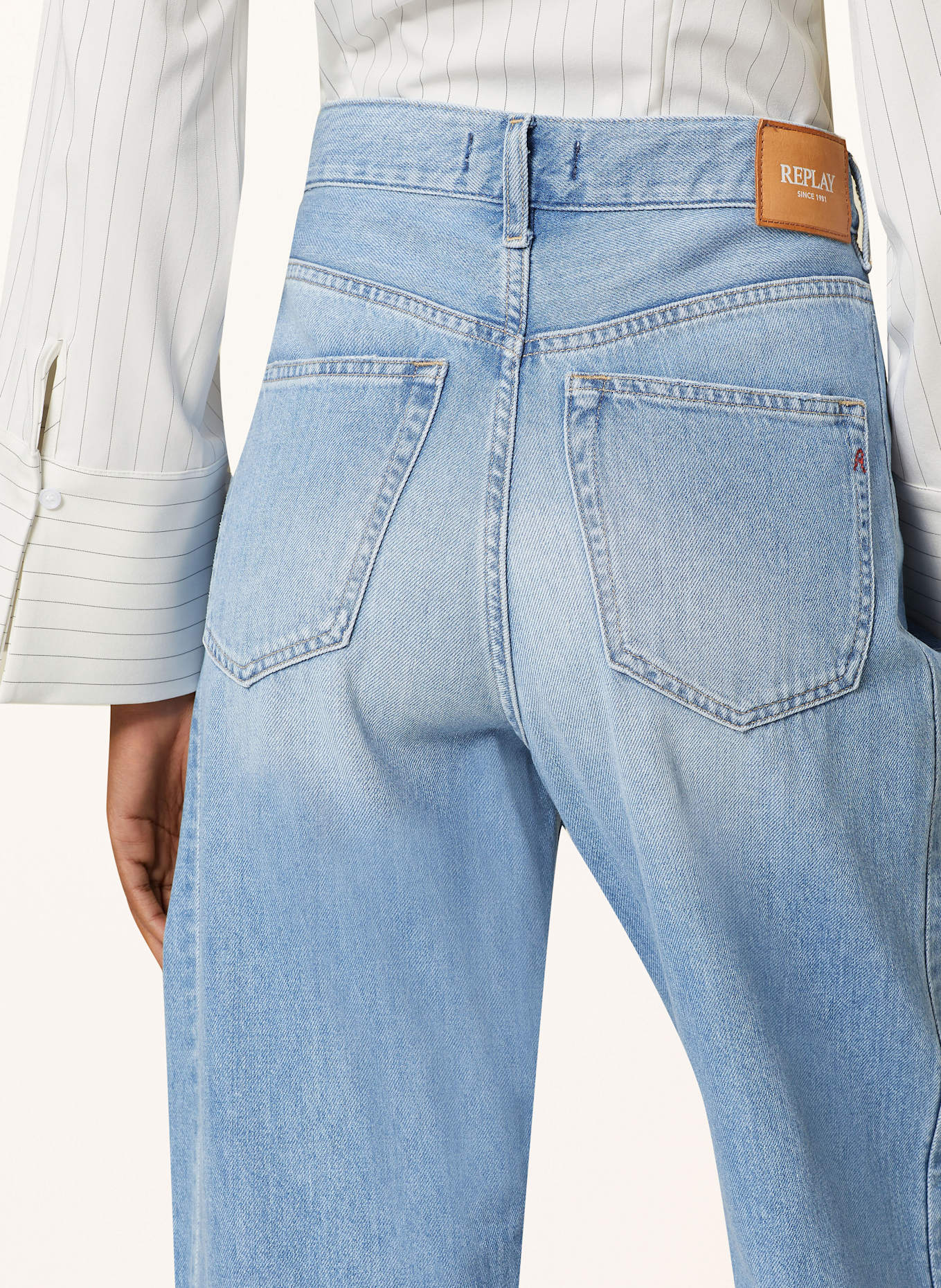 REPLAY Boyfriend Jeans NARJA: 009 MEDIUM BLUE