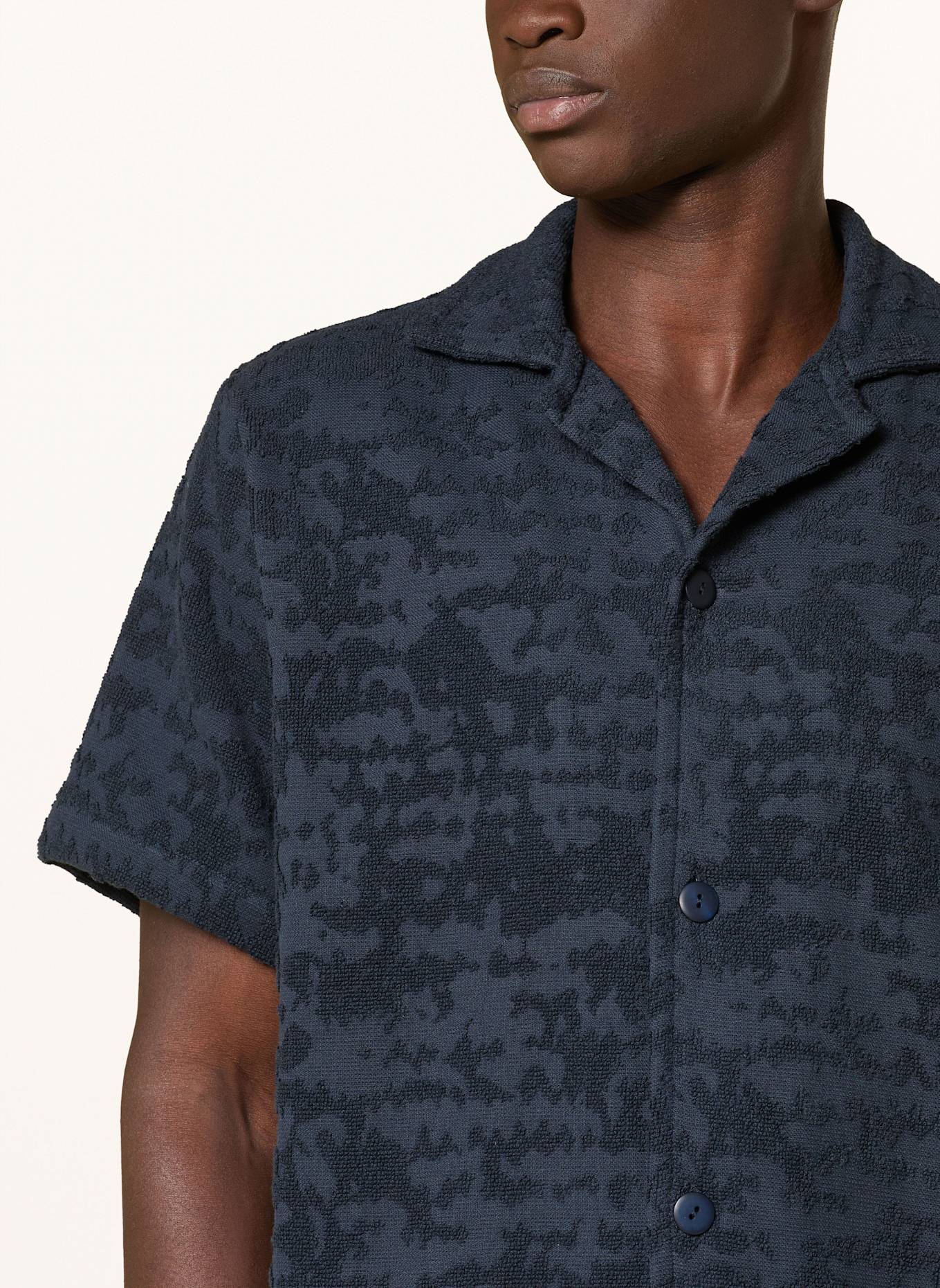 OAS Resorthemd NIGHT LAGOON Comfort Fit aus Frottee: DUNKELBLAU