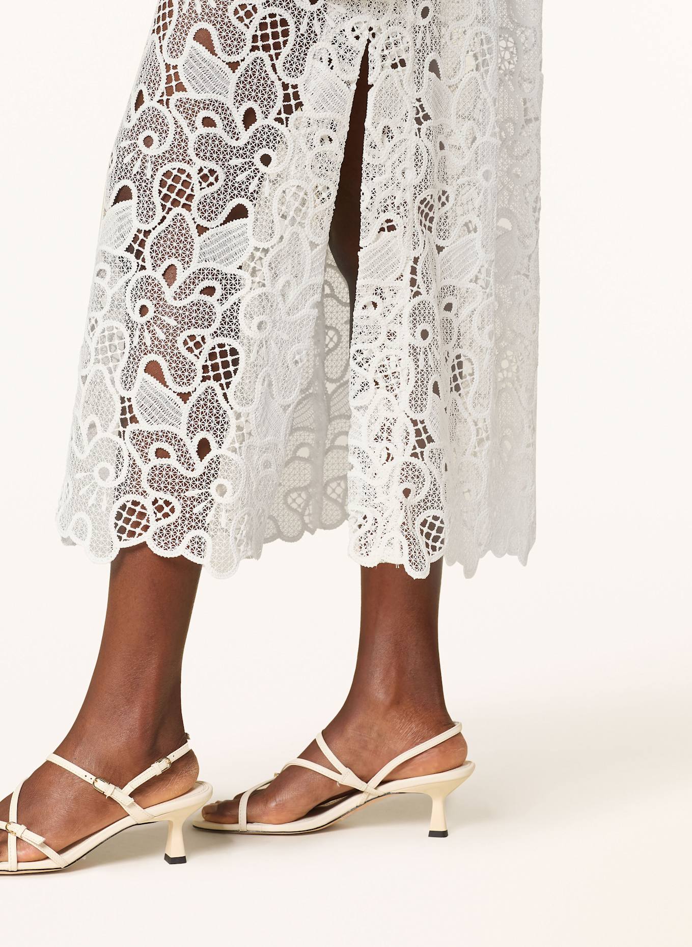 Ana Alcazar Kleid aus Lochspitze: WEISS