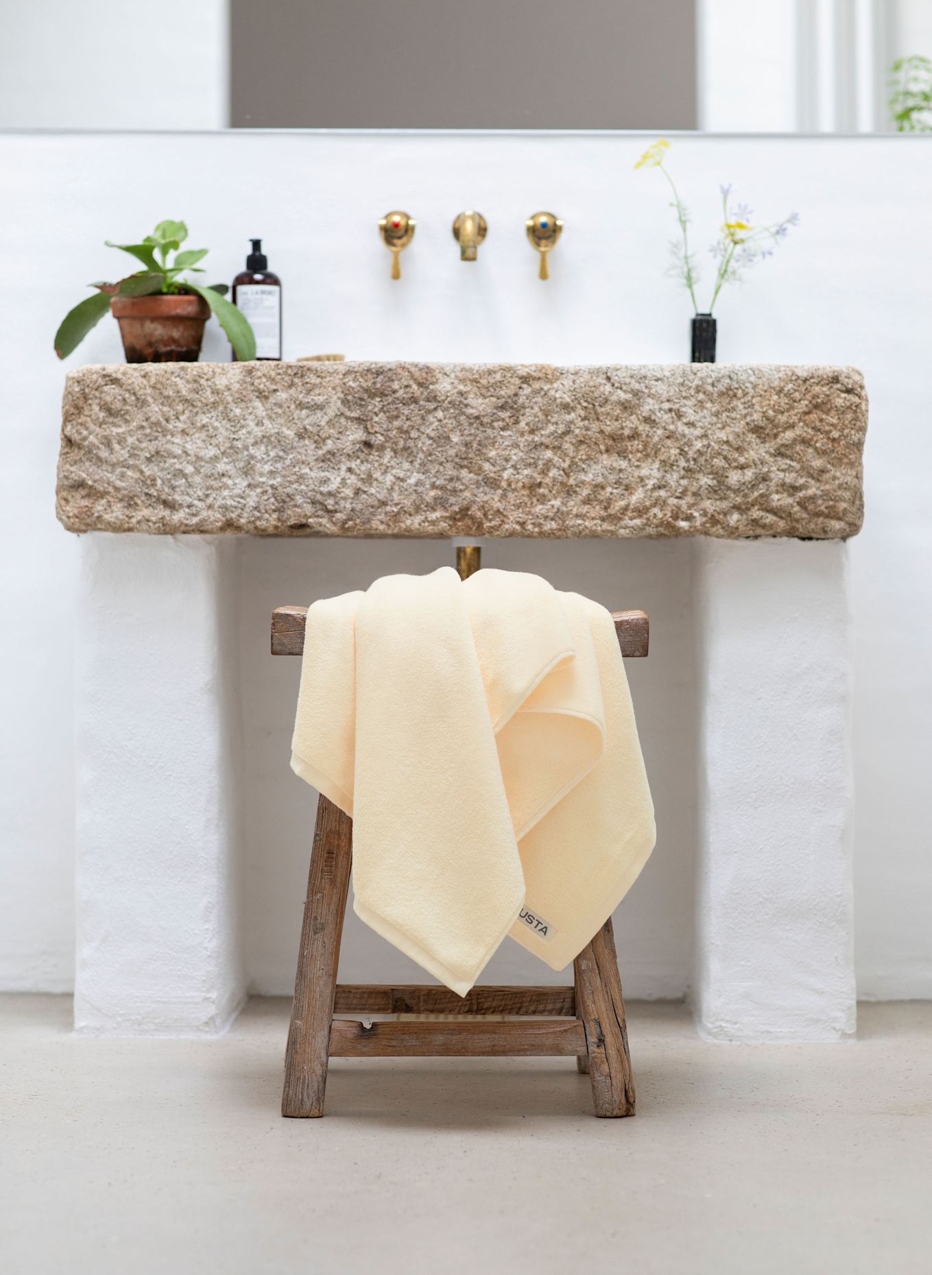 BONGUSTA Osuška NARAM: TMAVĚ ŽLUTÁ