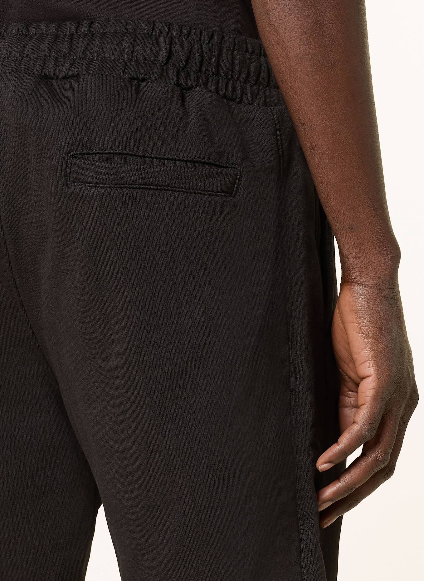 PEGADOR Šortky z mikinové látky SIGNAR: ČERNÁ