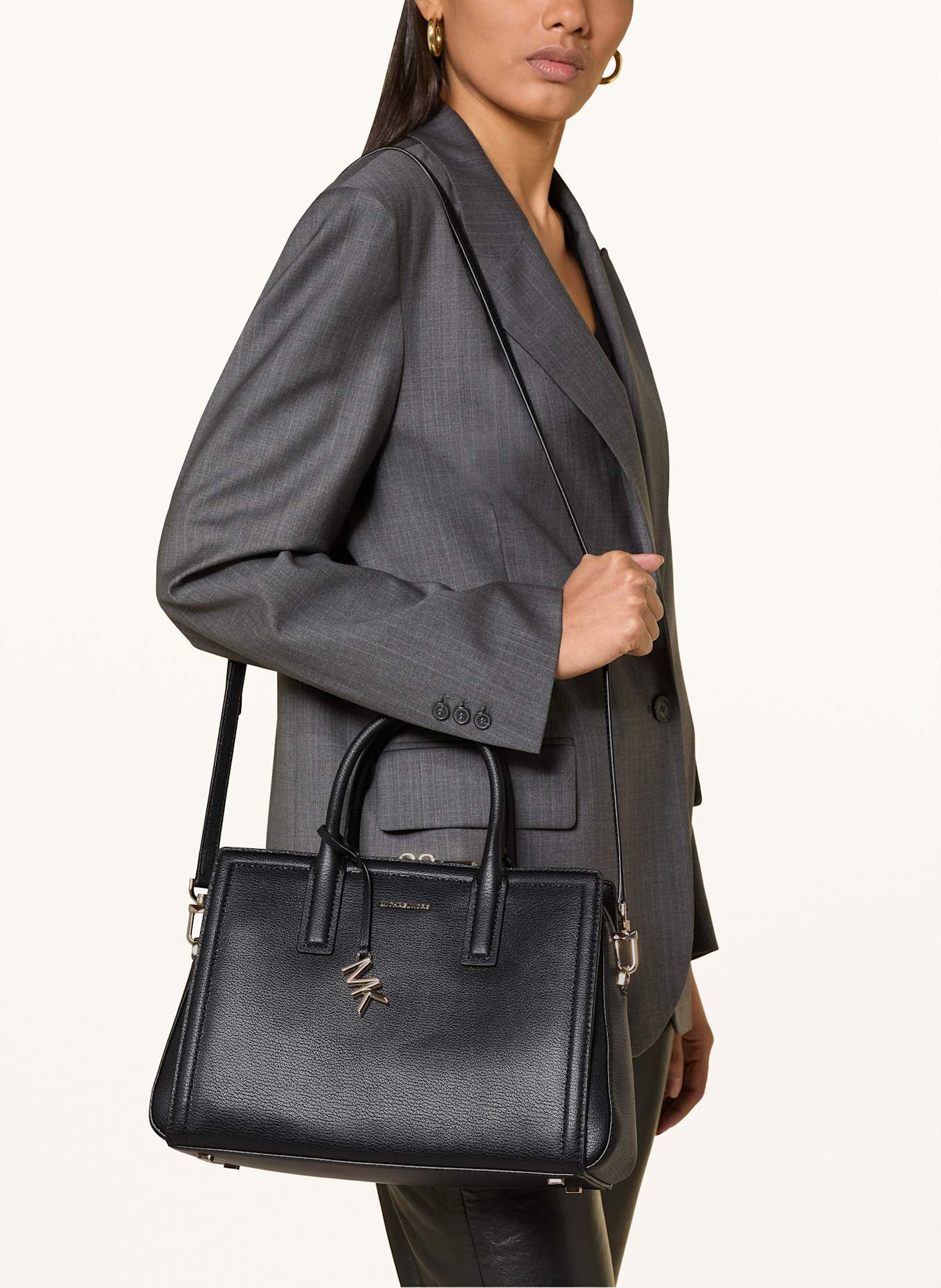 MICHAEL KORS Handtasche LAILA MEDUIM, Farbe: 001 BLACK (Bild 5)