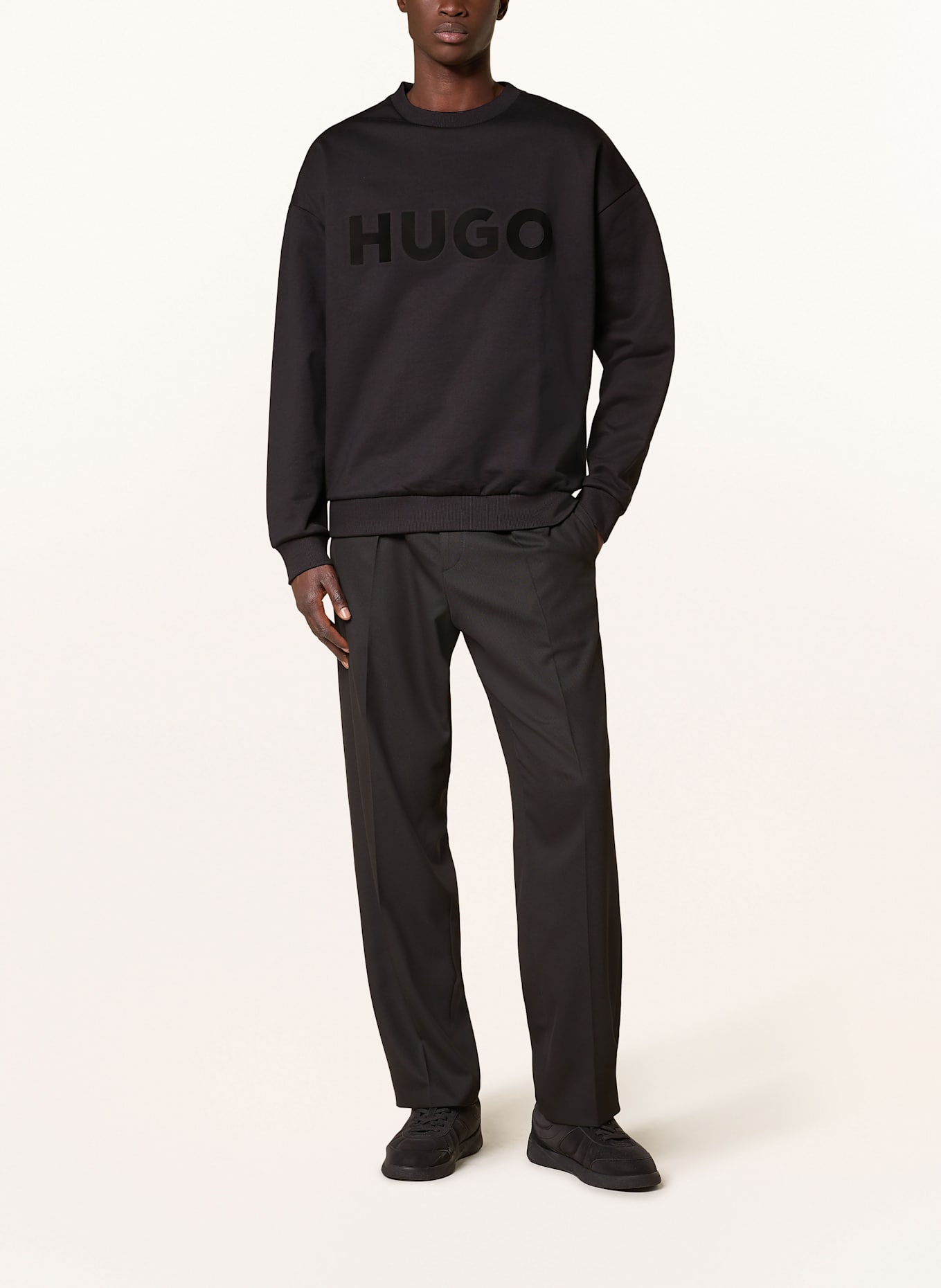 HUGO Sweatshirt DINEX: SCHWARZ